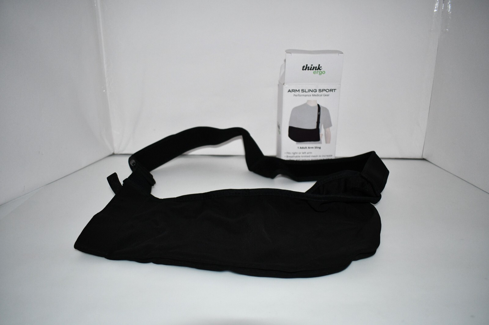 Arm Sling Sport – Lightweight, Breathable Medical Sling for Broken & Fractured B