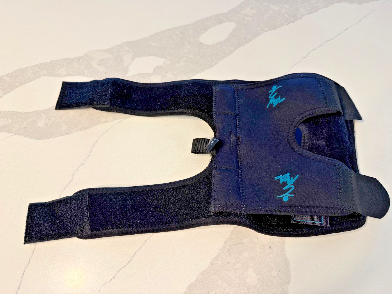 MedSpec DynaTrack Plus Patella knee Stabilizer, Sz Med, GUC