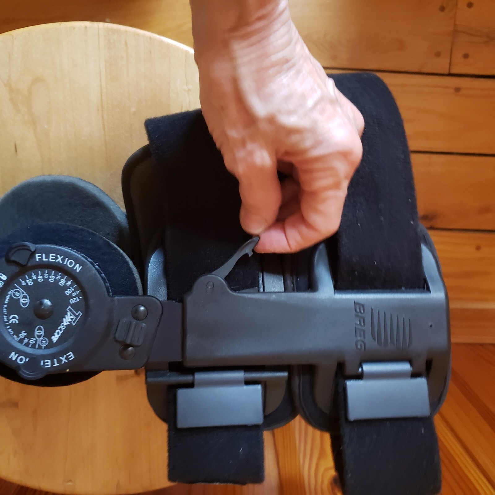 Knee Brace Left/Right Breg T Scope Premier Padded Adjustable