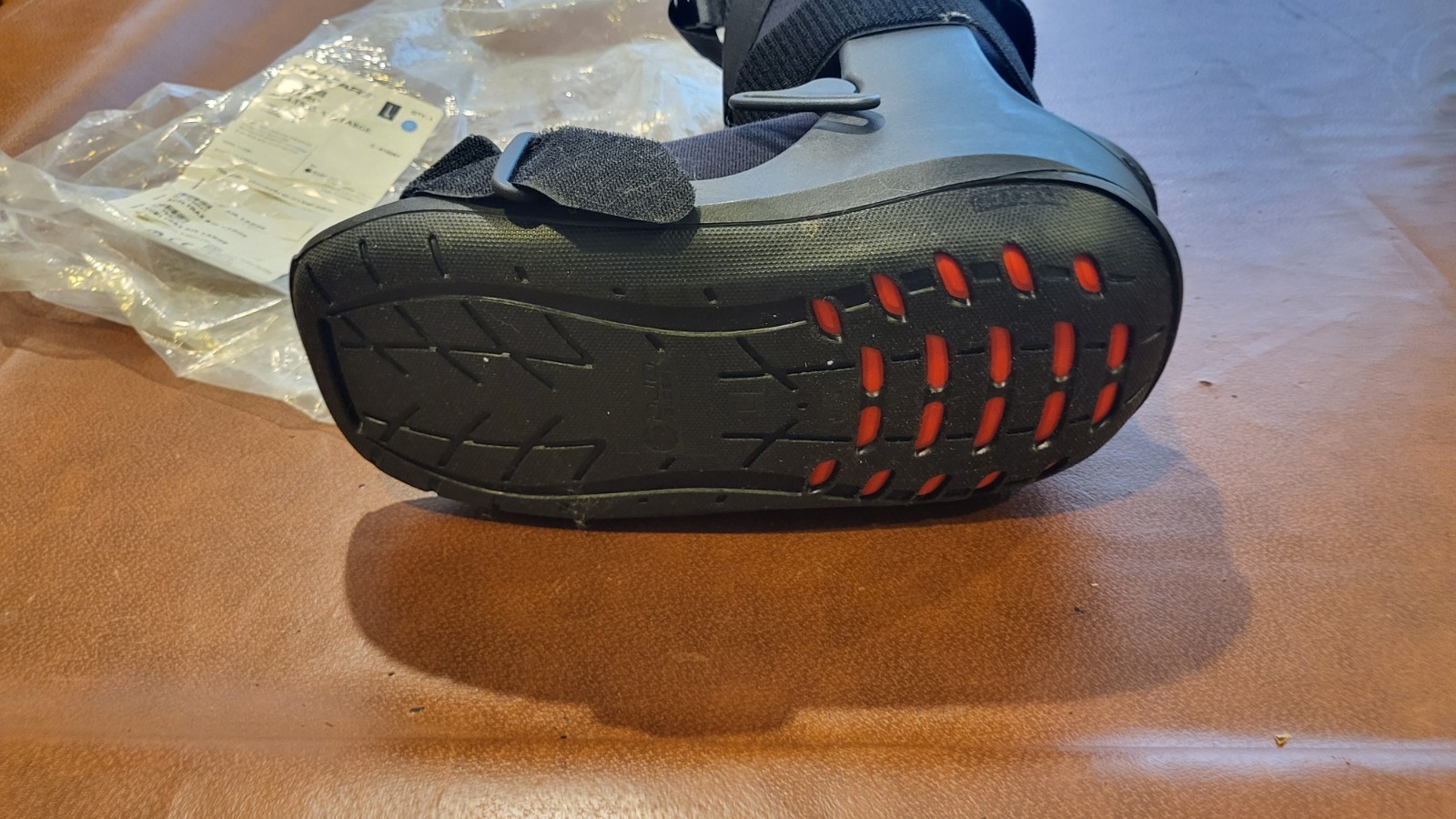 ProCare XcelTrax Air Large 79-95517 17″ Tall Walker Brace Air Pump Up Boot NIP!