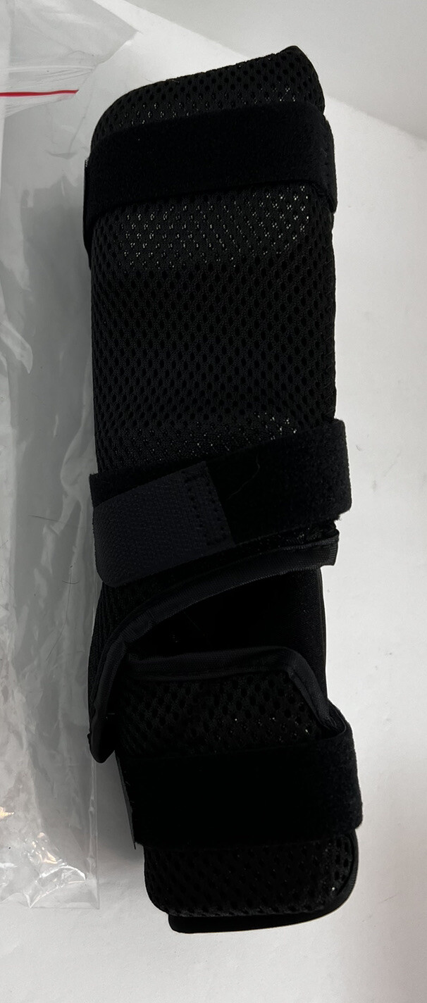 Galaxy Wrist Brace One Size Immobilizer Adjustable ISO 13485 Brand New