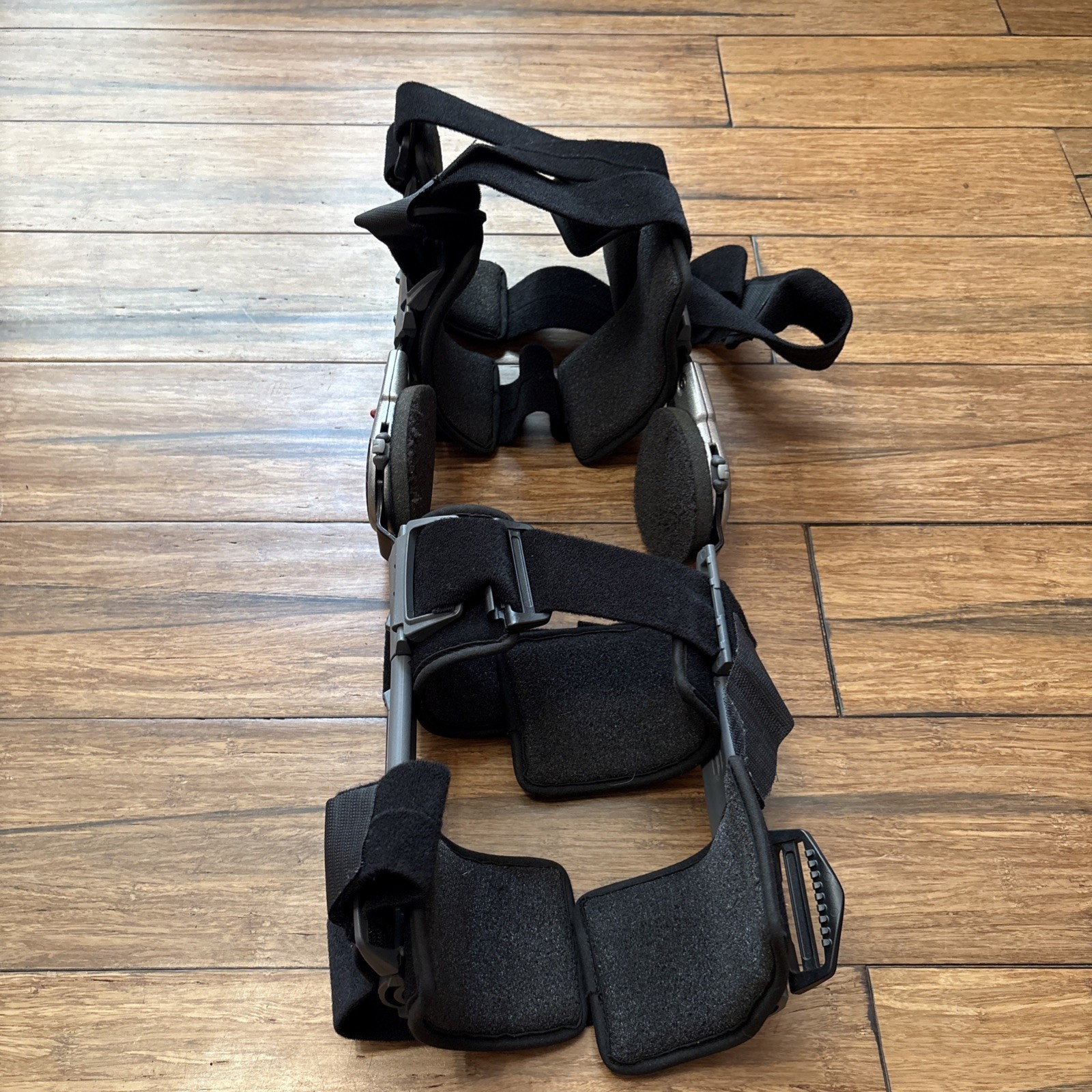 Donjoy X-Act ROM Post-Op Surgery Adjustable Knee Joint Brace