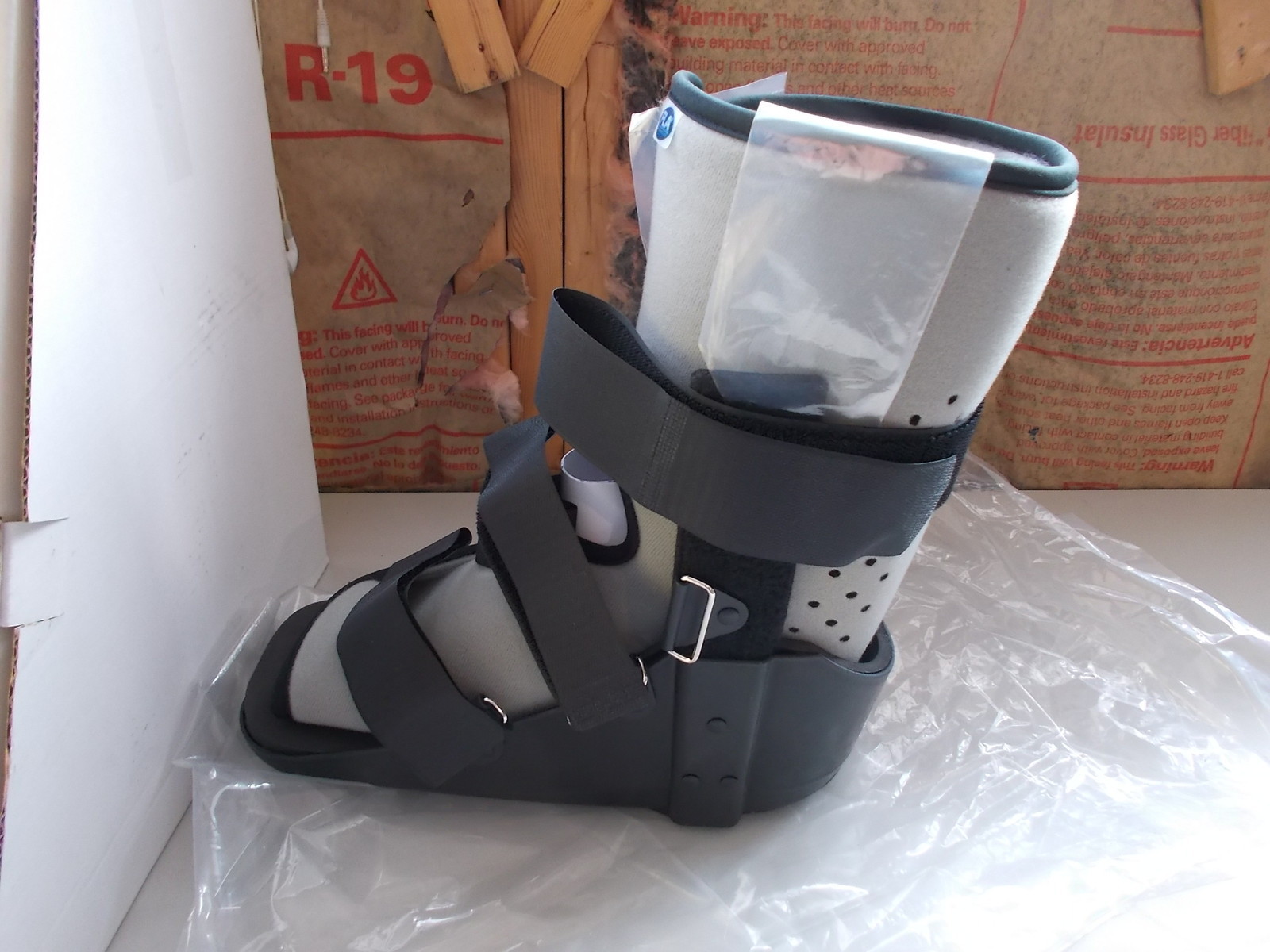 NEW For LIving Actively FLA Adjustable Low Ankle Walker, Size Low-L *FREE SHIP*