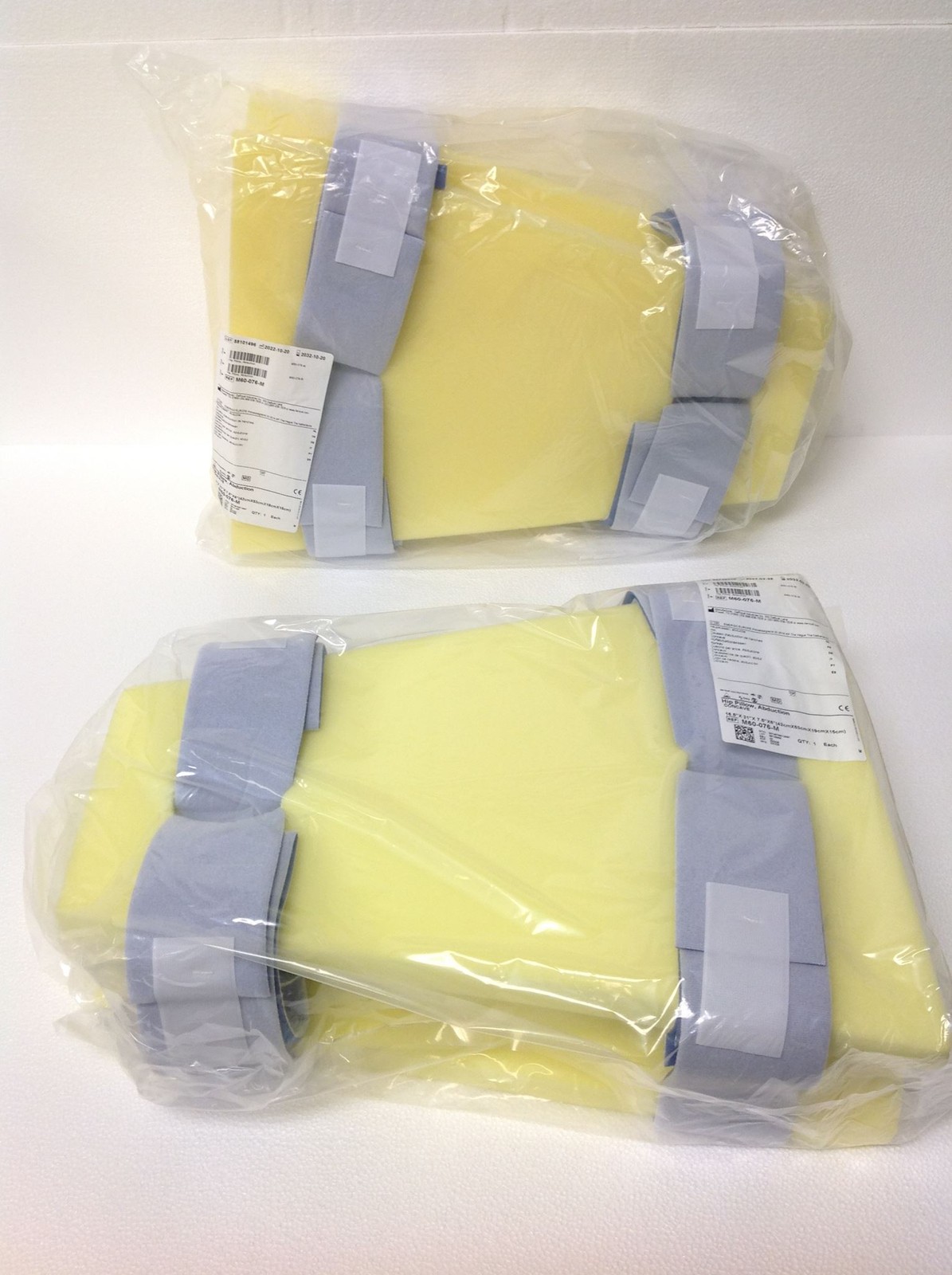 5x NEW De Roya M60-076-M CONCAVE HIP ABDUCTION POSITIONER Exp: 2032-10-20, QTY