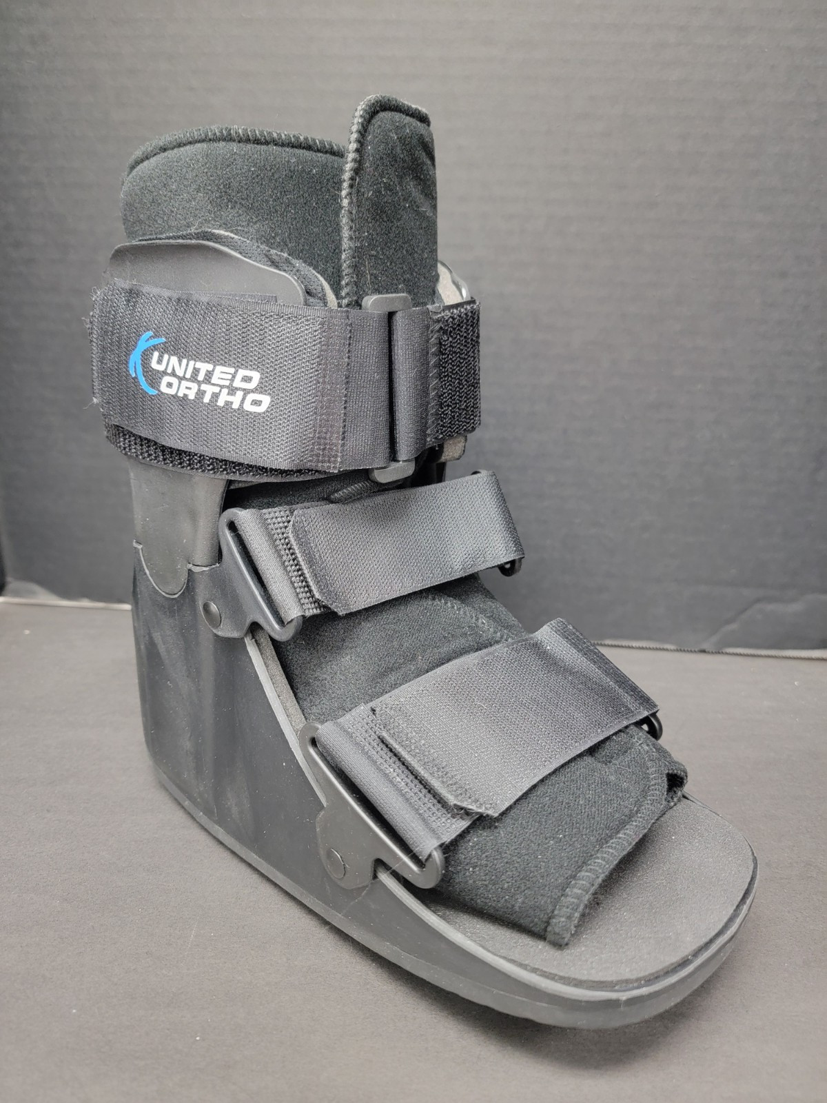 United Ortho Short Cam Walker Fracture Boot – Multi-Size – Inflatable