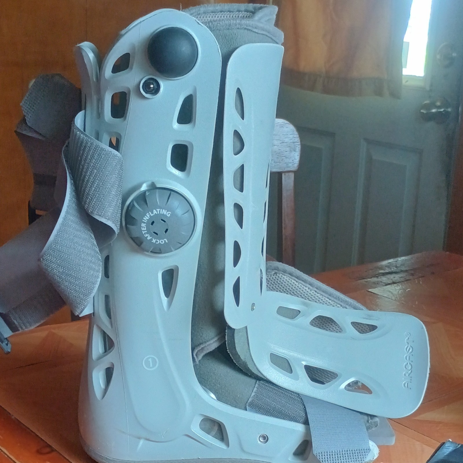 Aircast AirSelect Ankle/Foot Walking Boot Air Inflatable Adjustable Gray OS