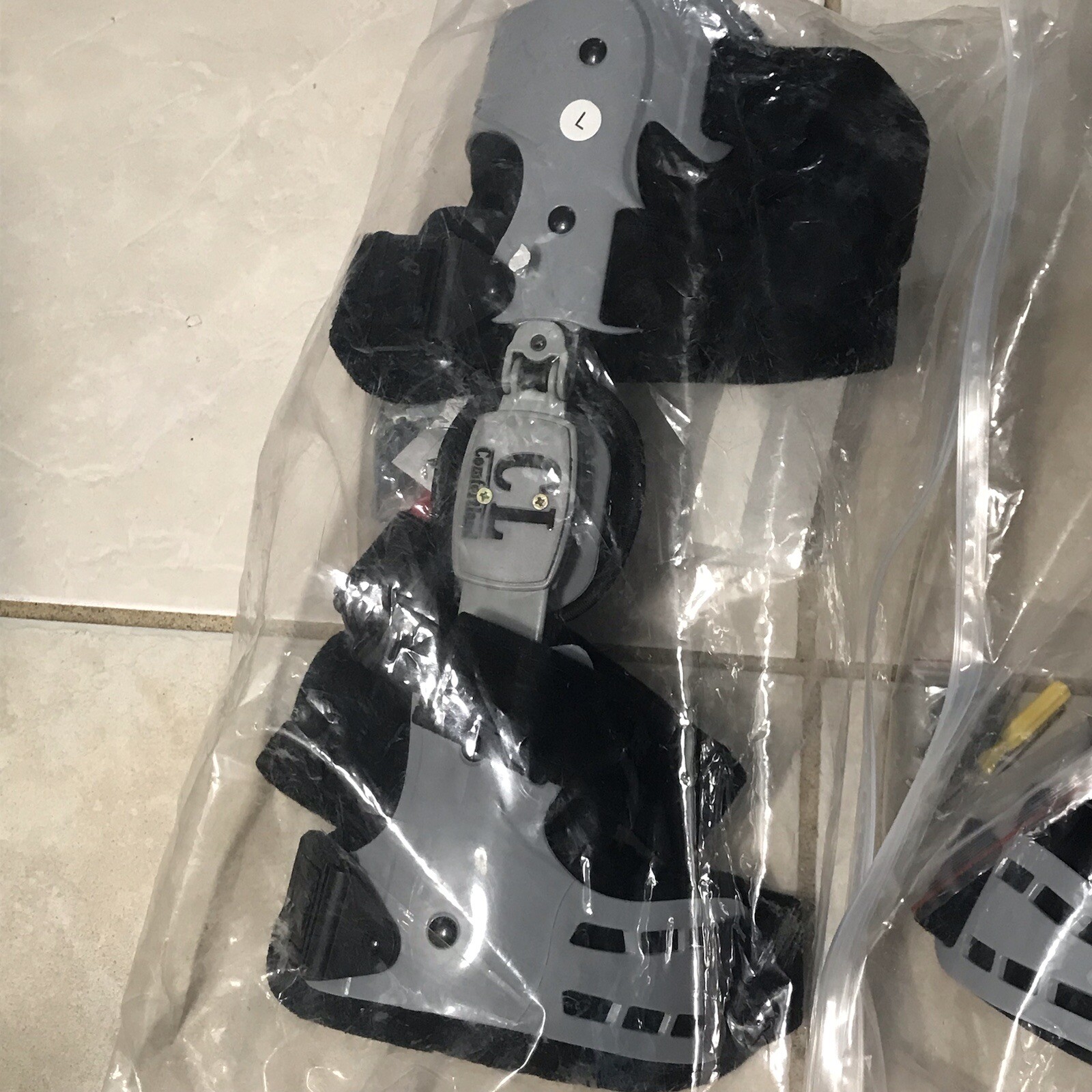 Comfortland OA Hinged Knee Brace [LOT of 1 RIGHT & 1 LEFT]