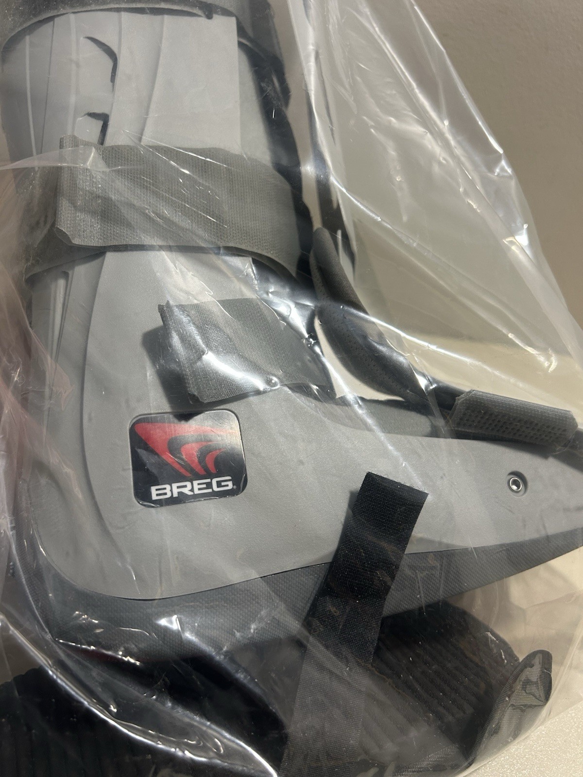 New Breg BL514005 Genesis 4 Strap Tall Walker Size Medium