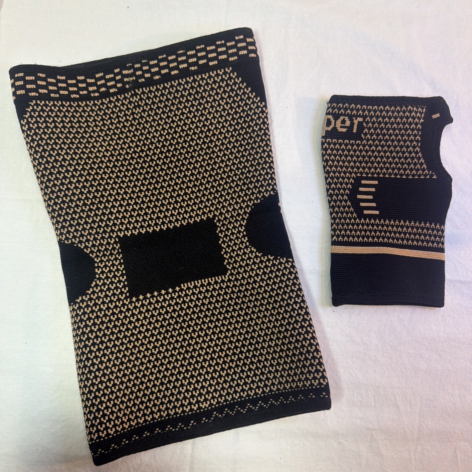 Copper Infused Compression Brace Set XXL Knee Sleeve + Medium Wrist Brace Suppor