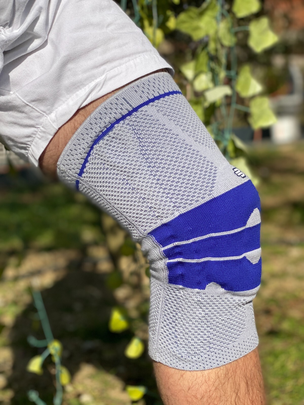 Bauerfeind GenuTrain Size 5 Knee Joint Brace Patella Support Meniscus ACL Hinge