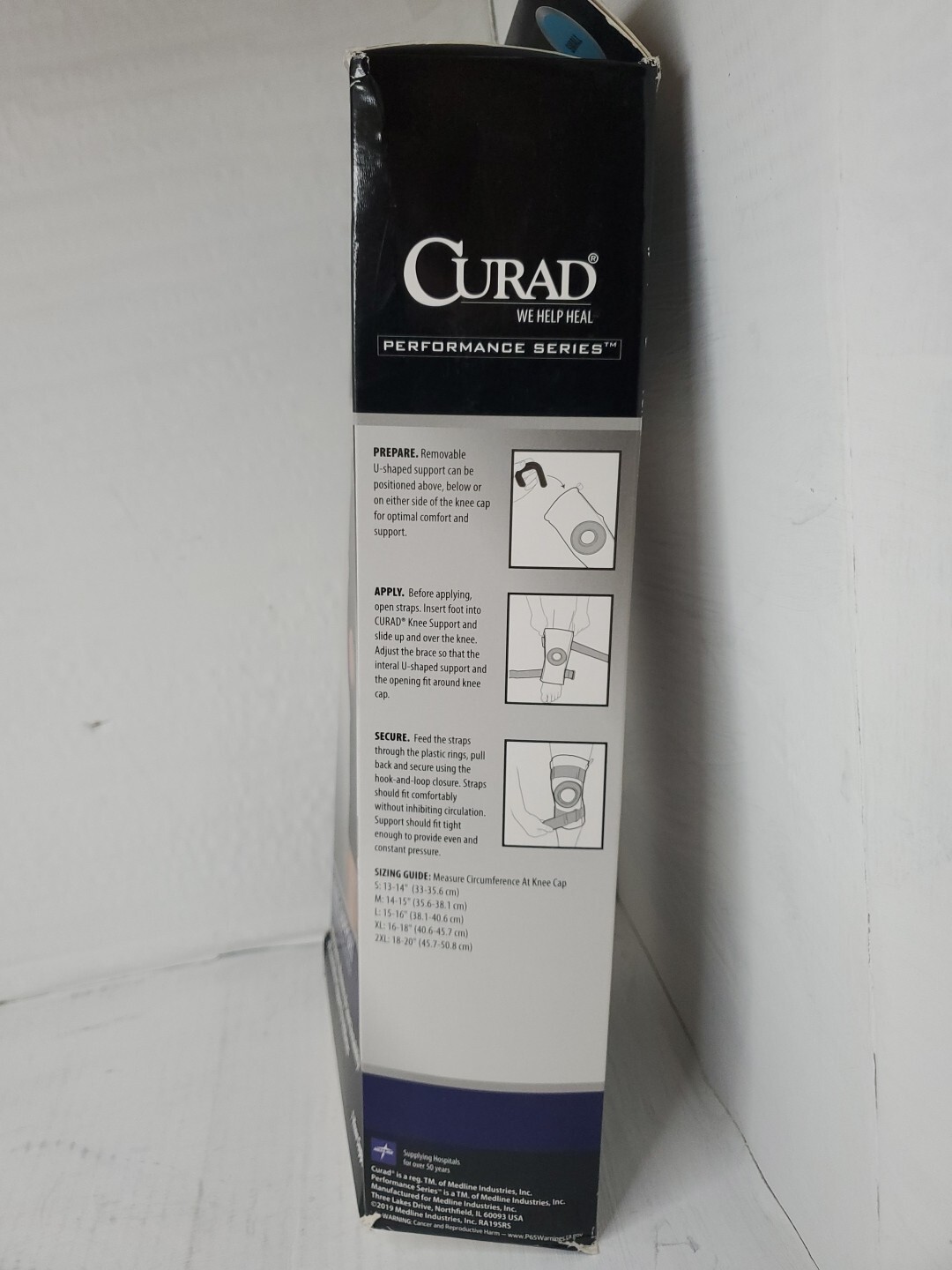 Curad Knee Support Neoprene Hinged w/U-Shaped Support Black Small