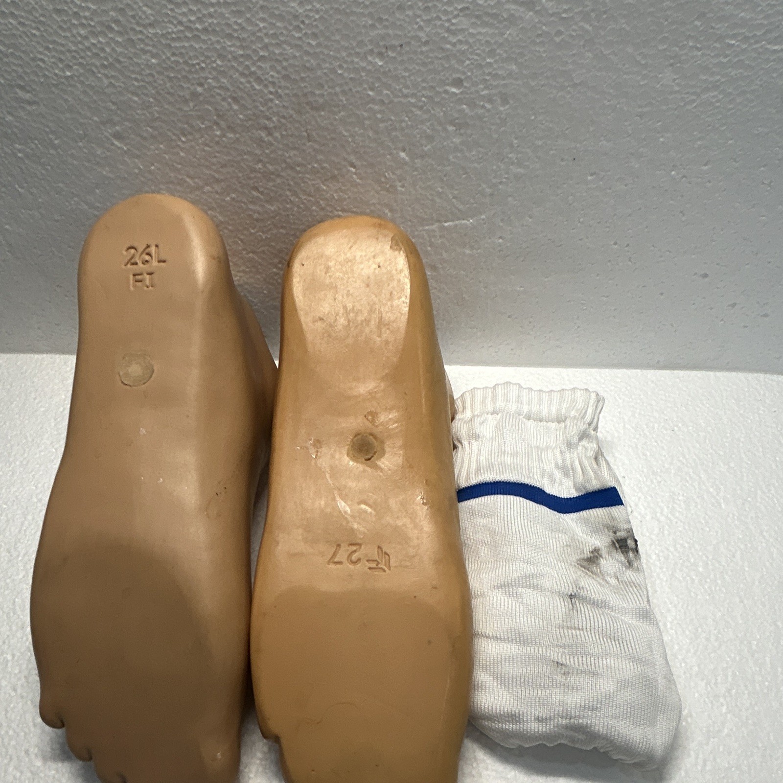 Beige Prosthetic Foot Shell Covers Pair Size 27L MPN 26L w/ Sock Insert
