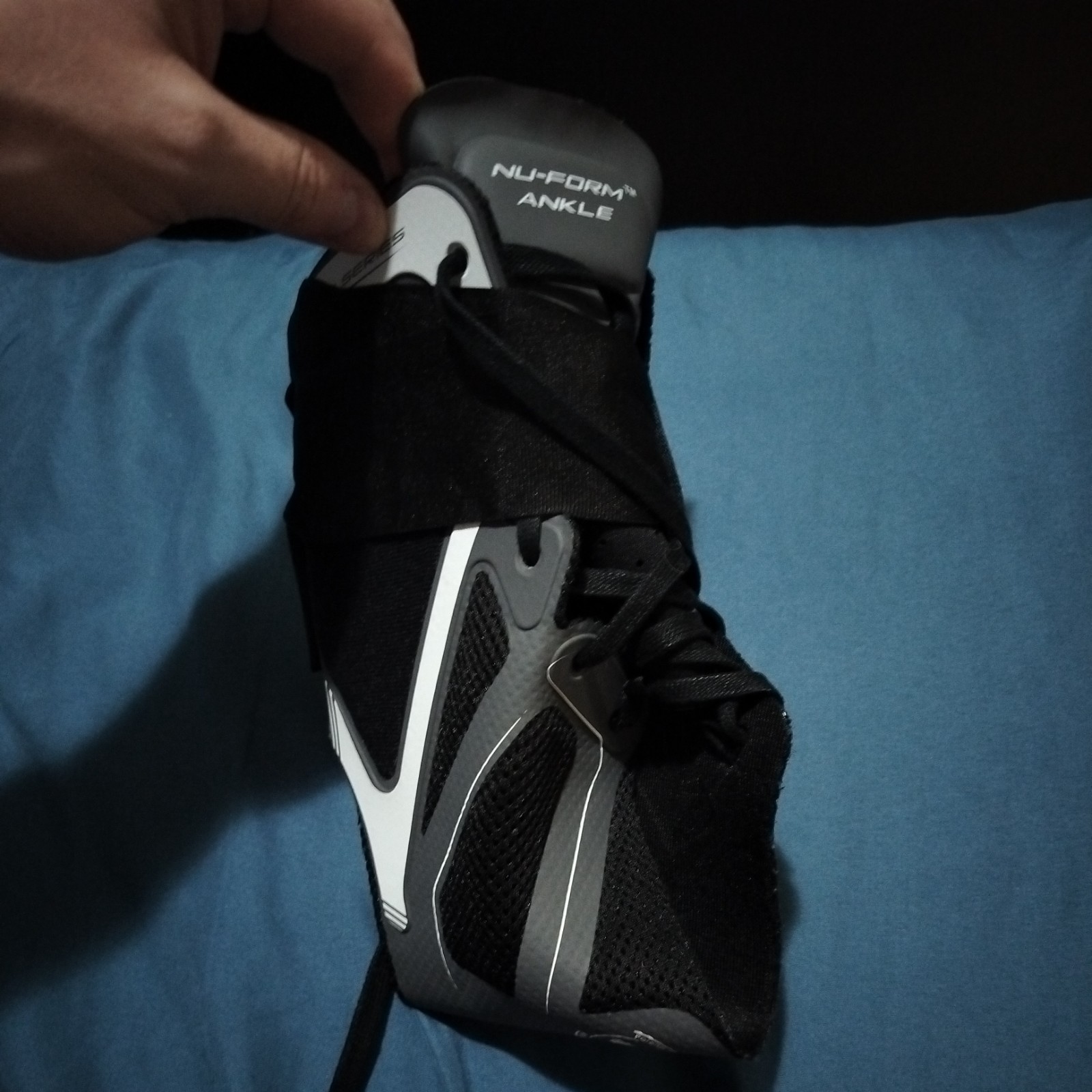 Ovation Medical Fusion Series Nu-Form Ankle Brace (Black) Large Size