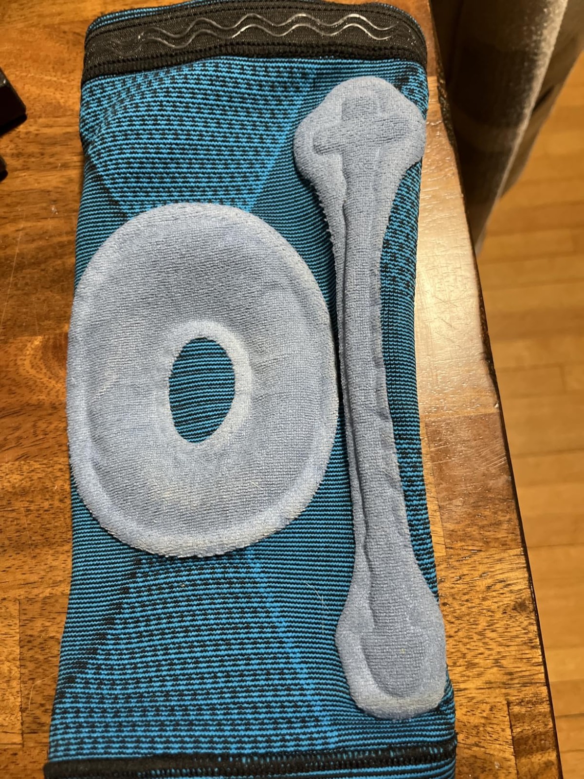 Advanced Knee Support for Meniscus Tear & ACL Pain with Gel Pad and Stabilizers
