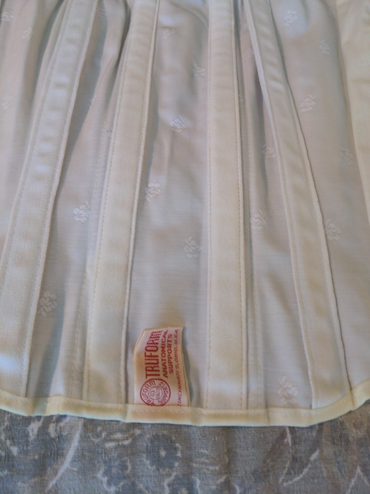 Trueform Sarco Lumbar For Women. New Never Worn Antique Corset In The Box