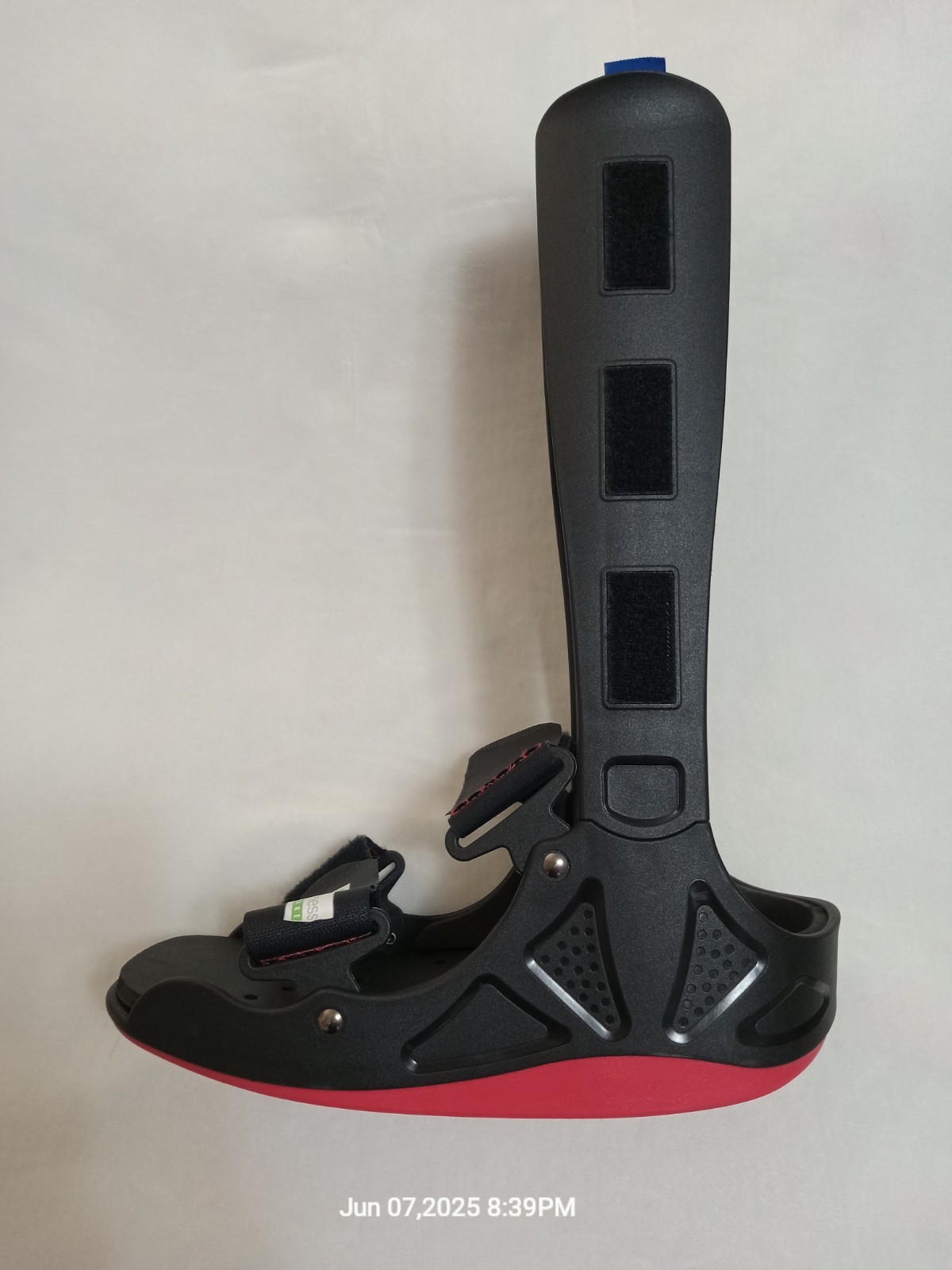 XCeltrax AIR TALL – DJO – DONJOY – Walking Air Boot FooT SIZE- LARGE – Black
