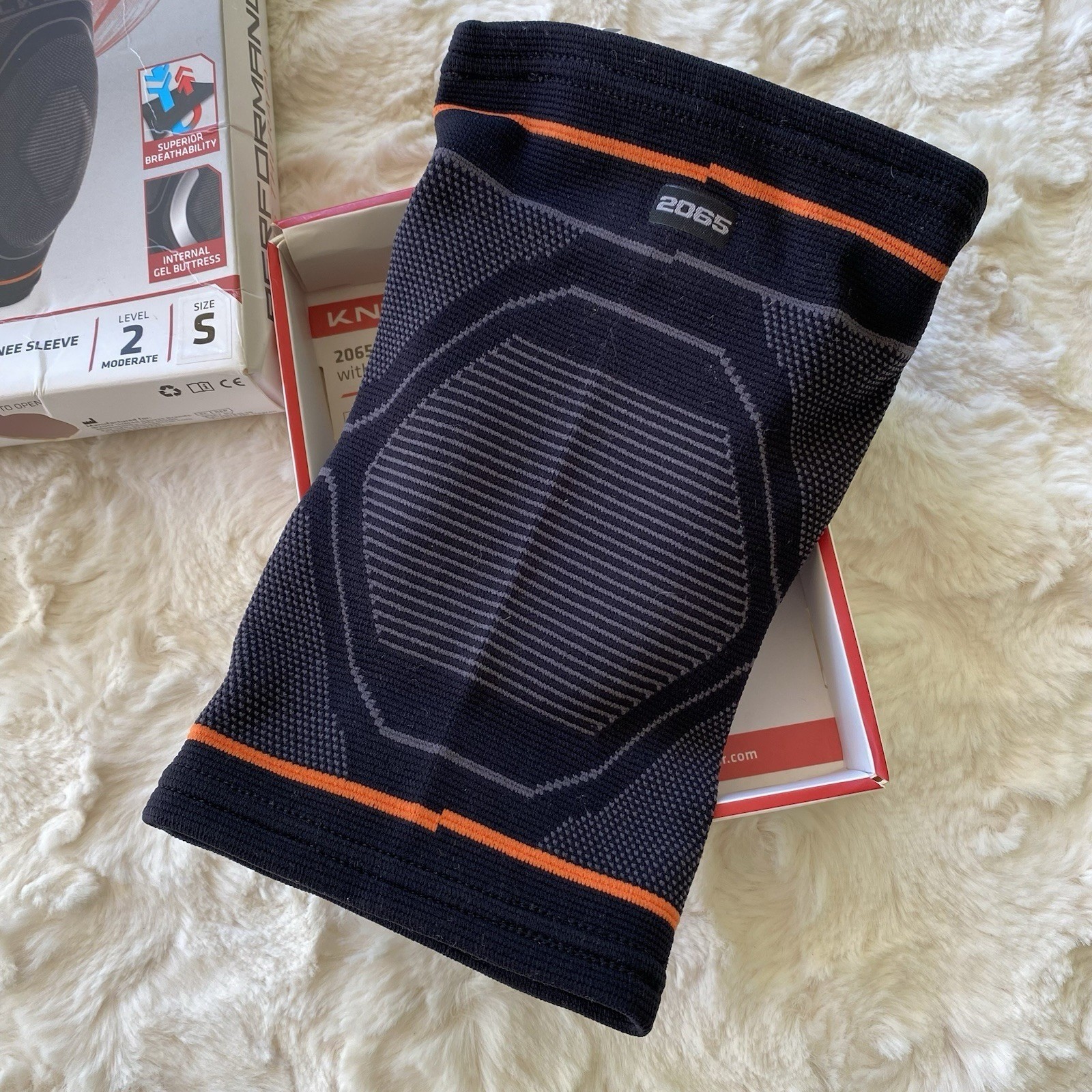 Shock Doctor Compression Knit Knee Sleeve Size Small Level 2 Gel Buttress 2065