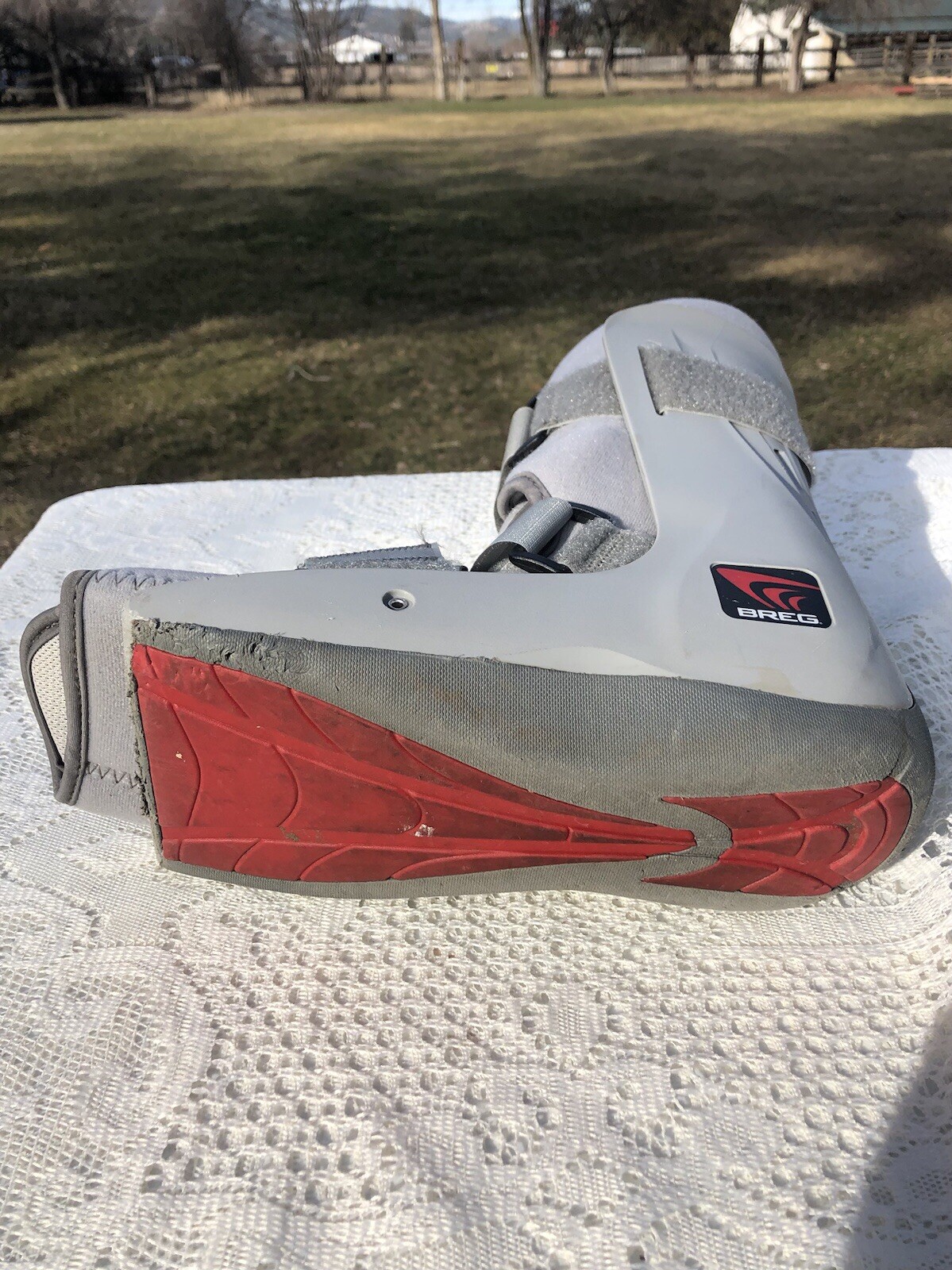 +Nice Breg Ortho Genesis Walker Boot Mid-Calf Air Trauma Post-Op Medium BL525005
