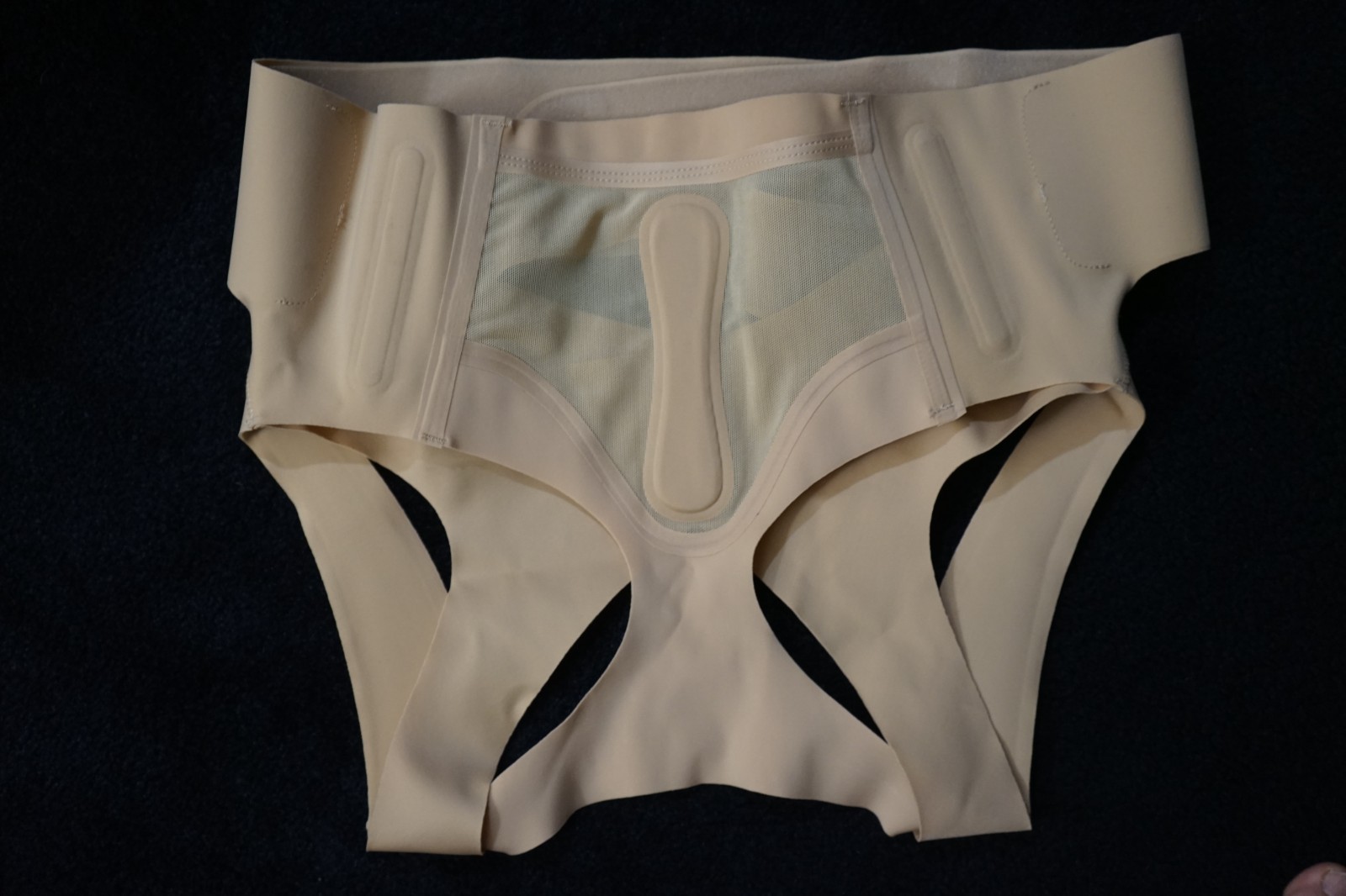Luxumach Back brace tan stretchy XL for women new open package