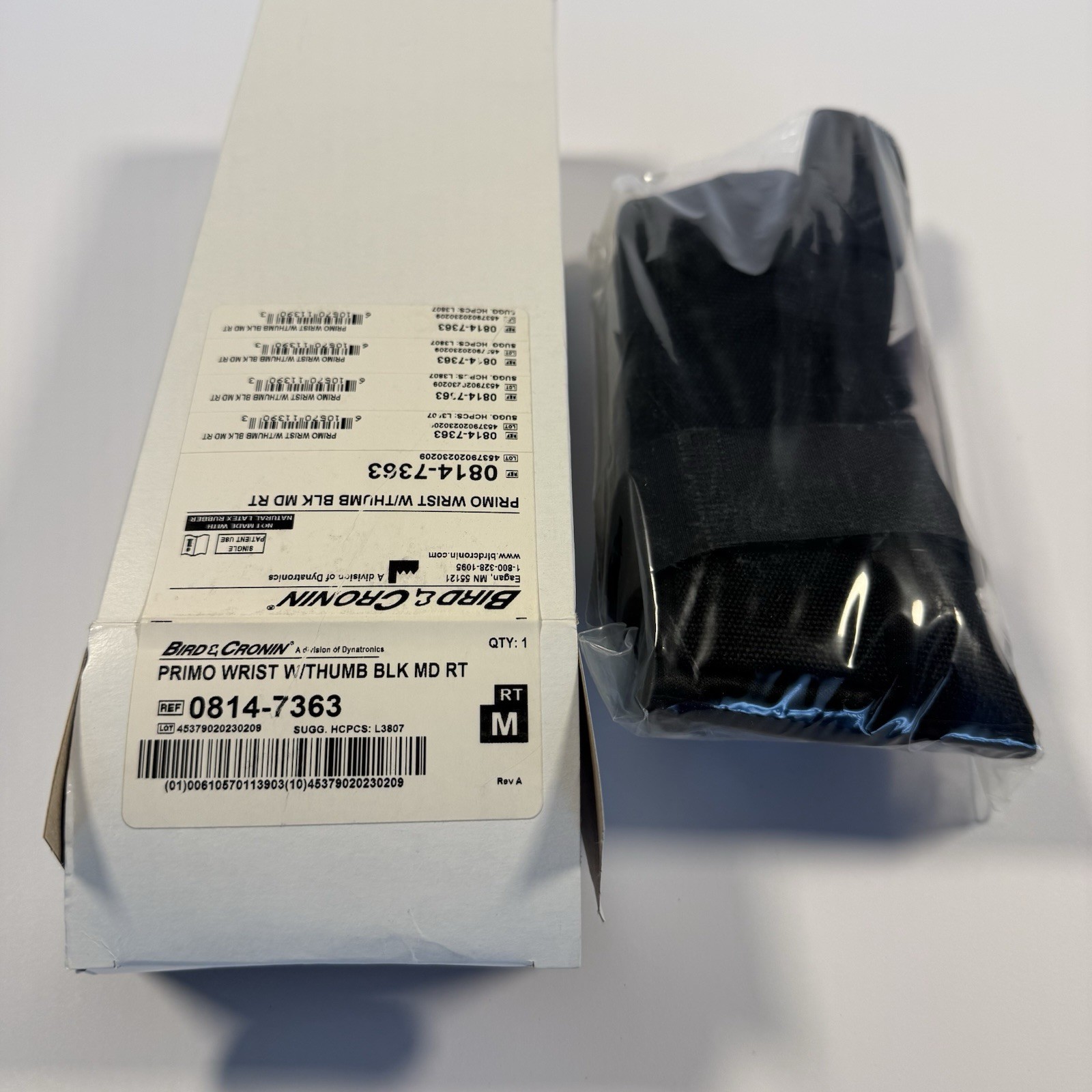 Bird & Cronin Primo Wrist Brace with Thumb Black Medium Right 0814-7363