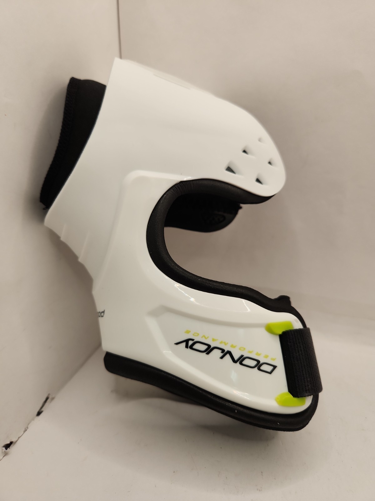 DONJOY-Pod® Right Ankle Brace, Sleek, Lightweight, White