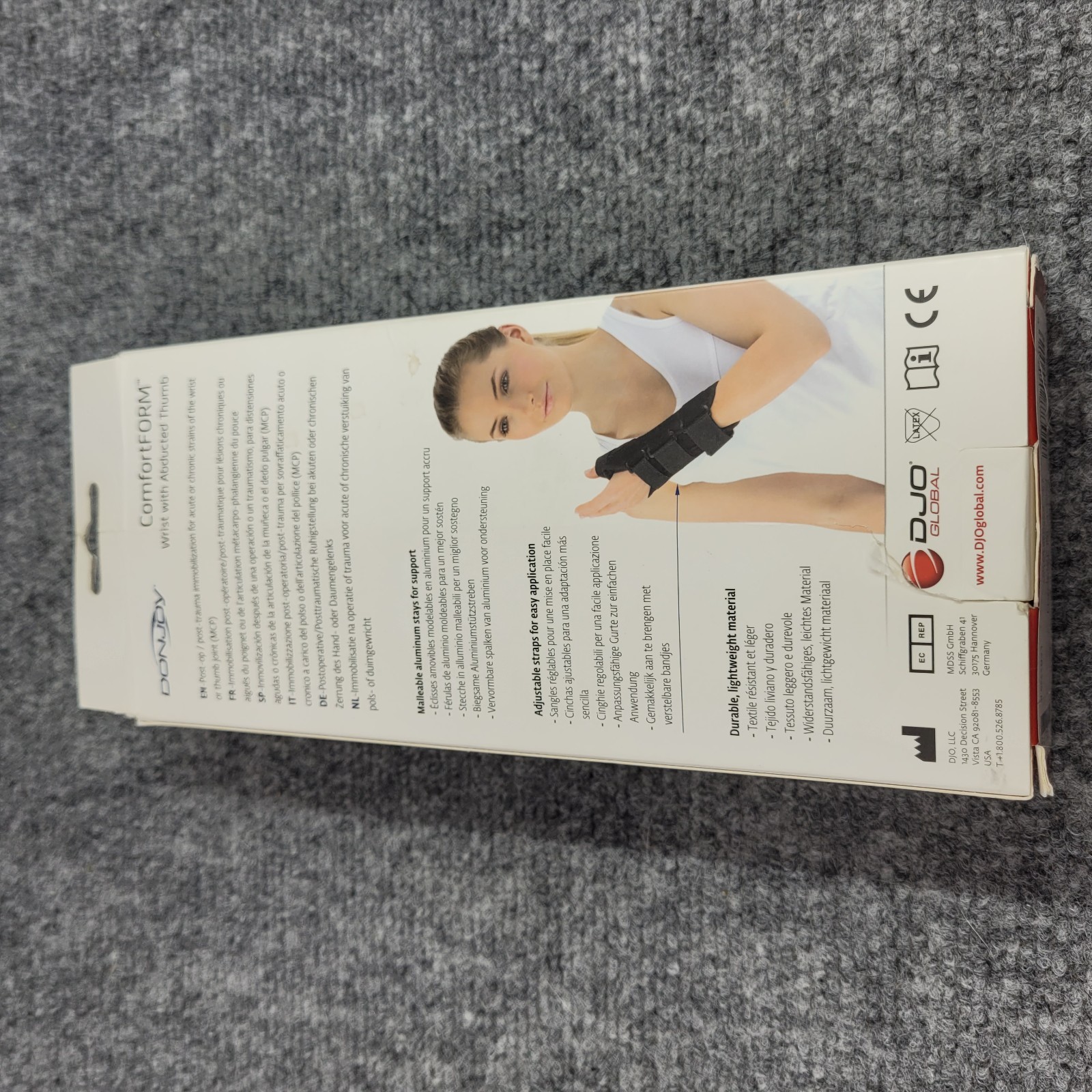 DonJoy ComfortForm Wrist Support Brace / Medium / Right Hand
