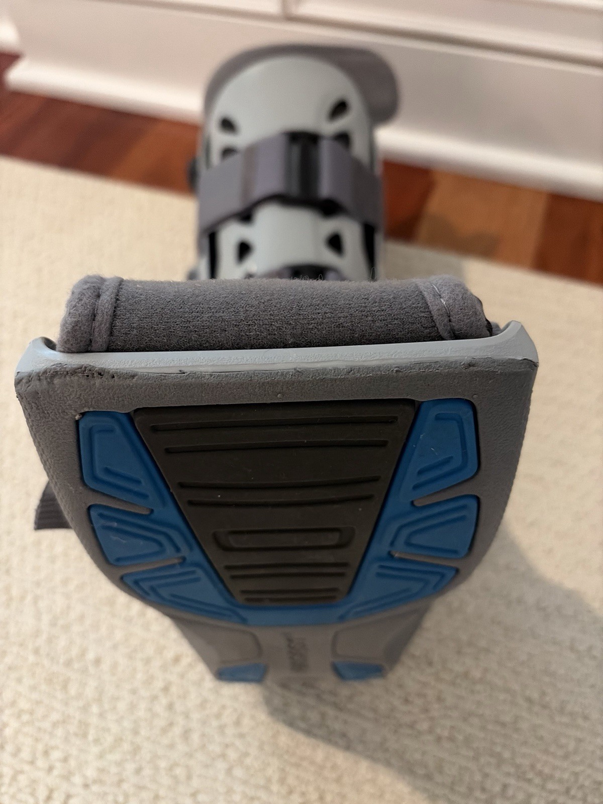 Aircast AirSelect Walker Brace / Walking Boot soft strike – Gray, Small, EXC