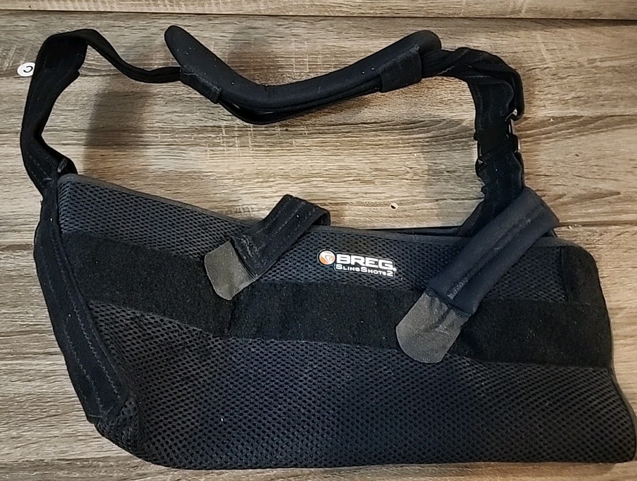 Breg SlingShot 2 Shoulder Sling Brace Size M