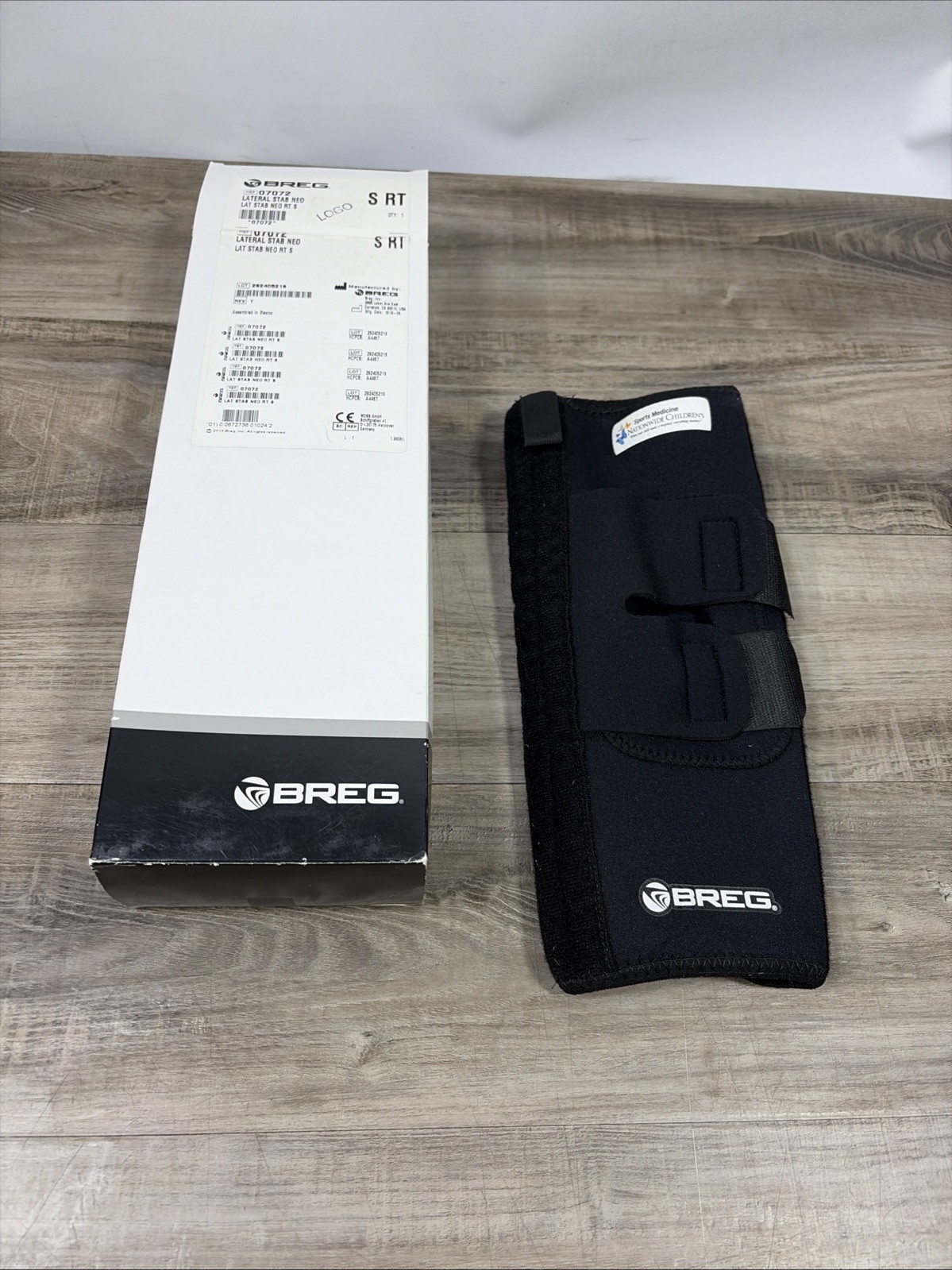 Breg 07072 Lateral Stabilizer, Right Knee Brace, Size Small, Neoprene, New