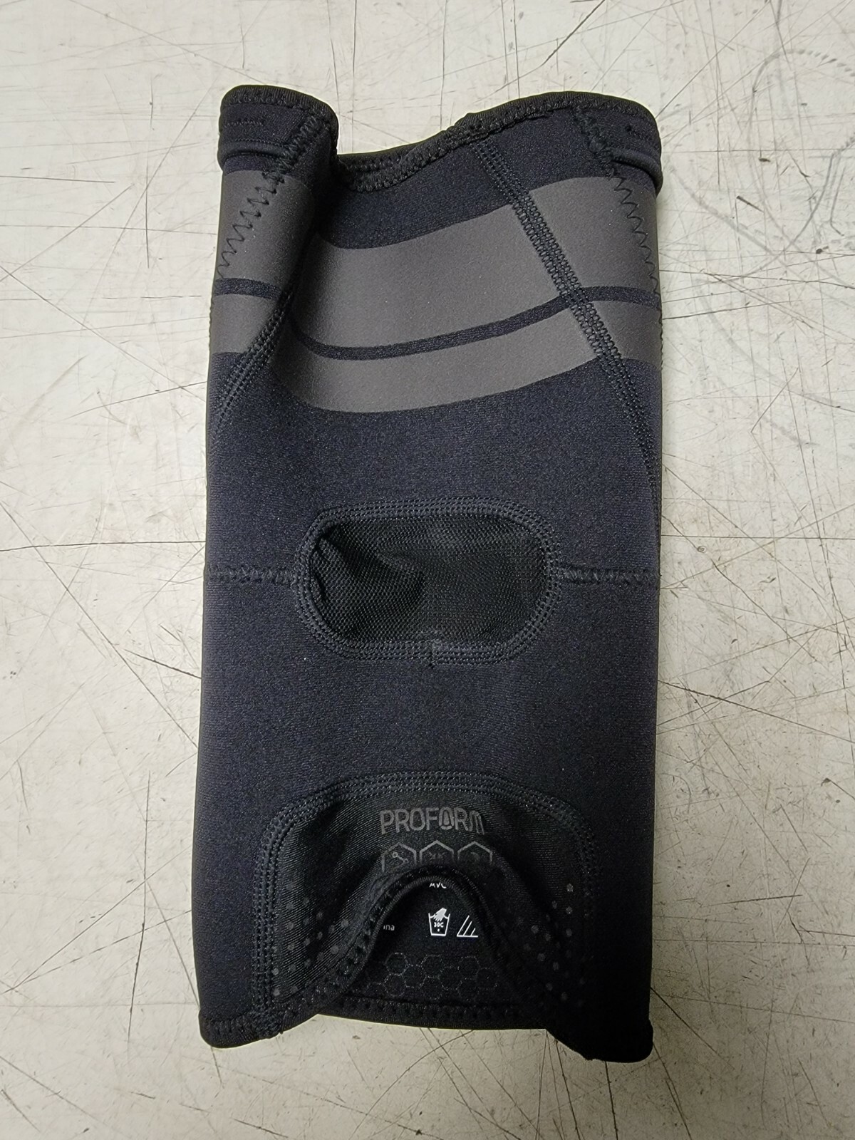 Donjoy Performance Proform 2mm Knee Sleeve Medium