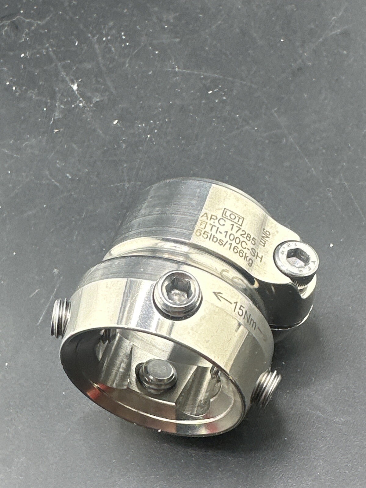 APC Short 30mm Diameter Prosthetic Tube Clamp. Titanium, TI-100C-SH.