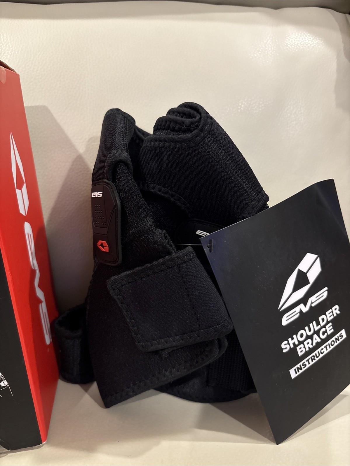 EVS SB05 Bilateral Shoulder Stabilizer Brace Black, Dual X-Strap – Sz. Small