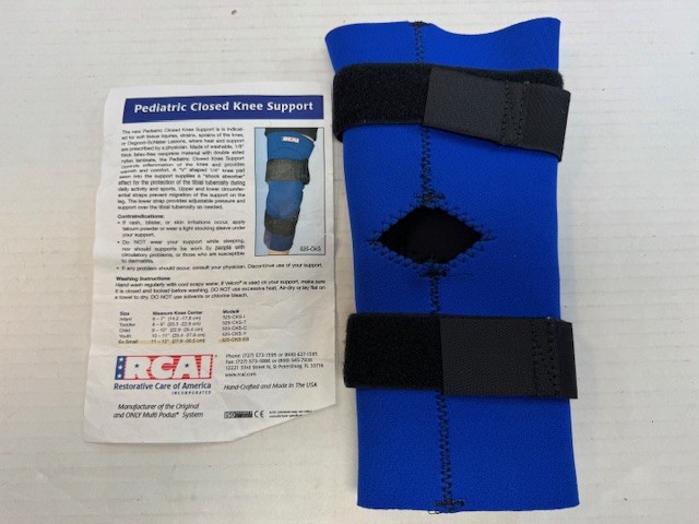 RCAI Pediatric Closed Patella Knee Support, (Size: XS fits knee circ. 11-12″) Bl