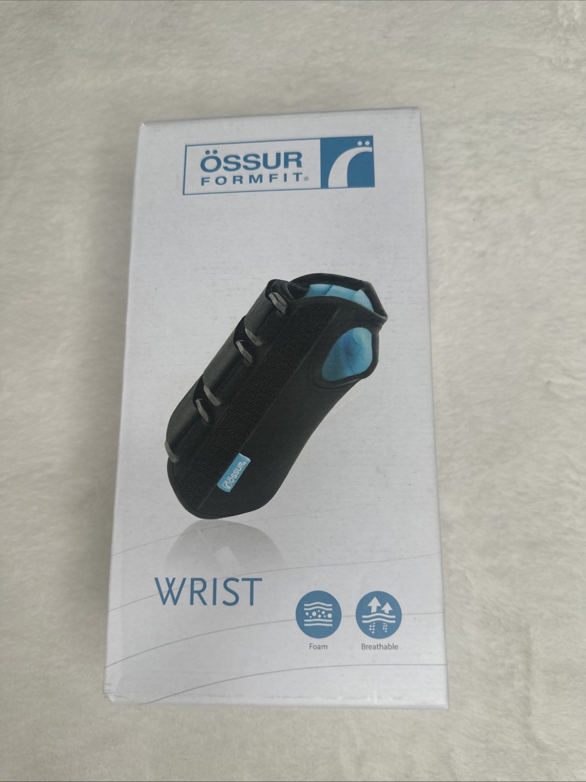 Ossur Form Fit Wrist Brace 8″ – Right Hand Foam Breathable