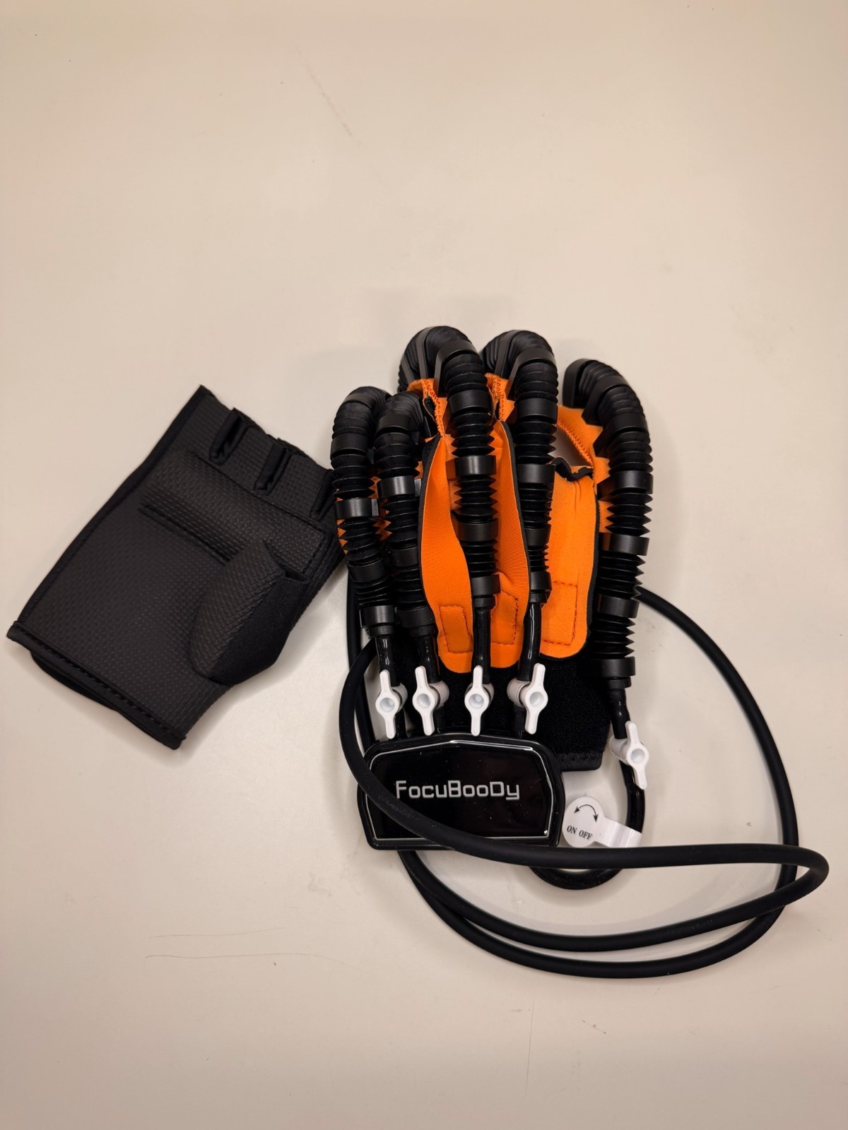 FocuBody Hand Rehab Robot Glove Left M Stroke Therapy Recovery Device Kit