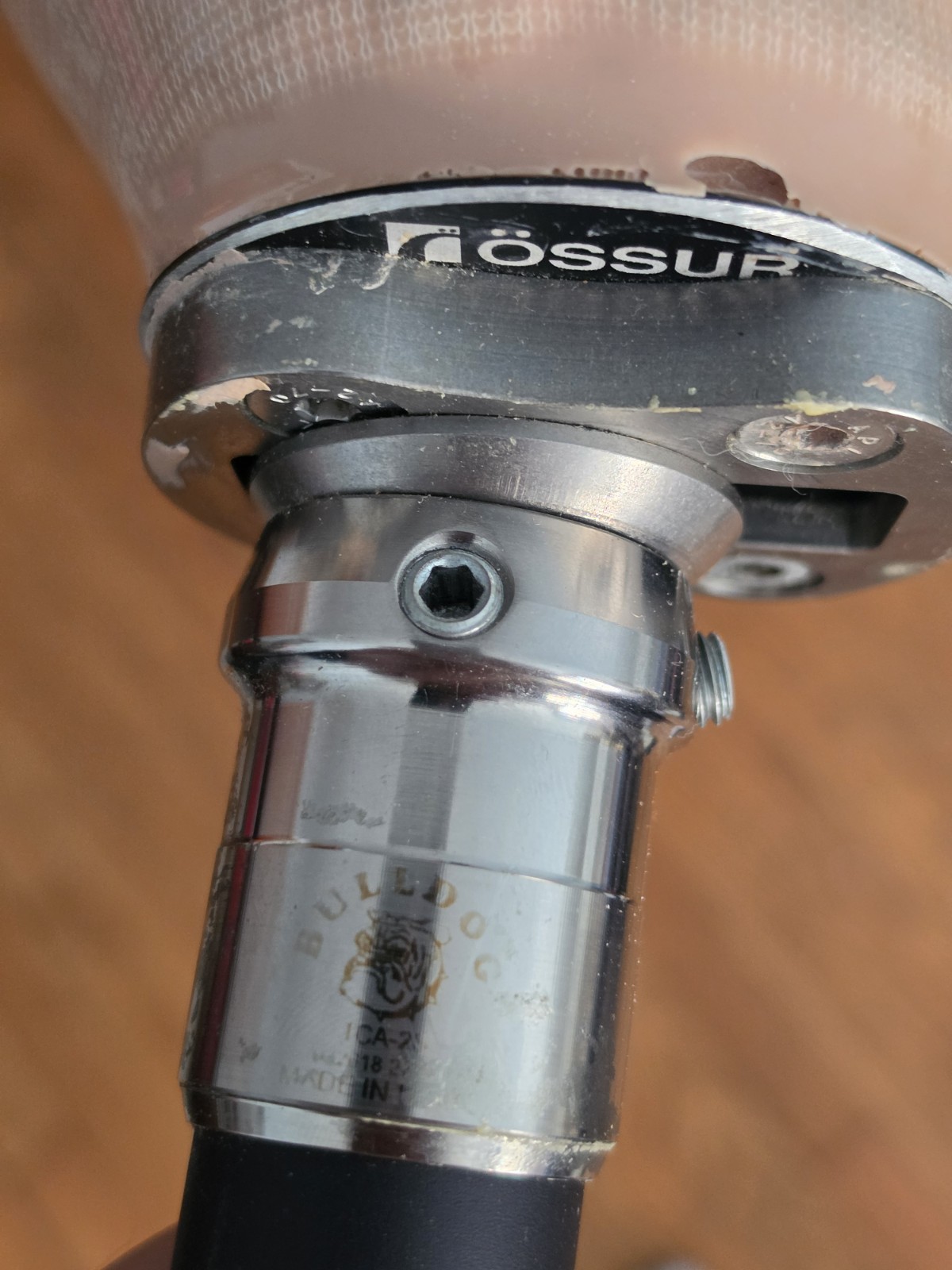 Prosthetic Leg With Bulldog Titanium Ossur And Willowwood Base