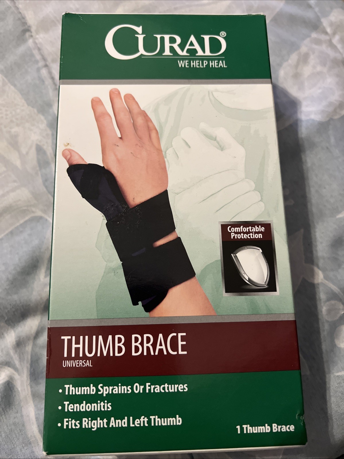 Curad Universal Thumb Brace 18220D,Fits Right and left Thumb 1 Thumb Brace