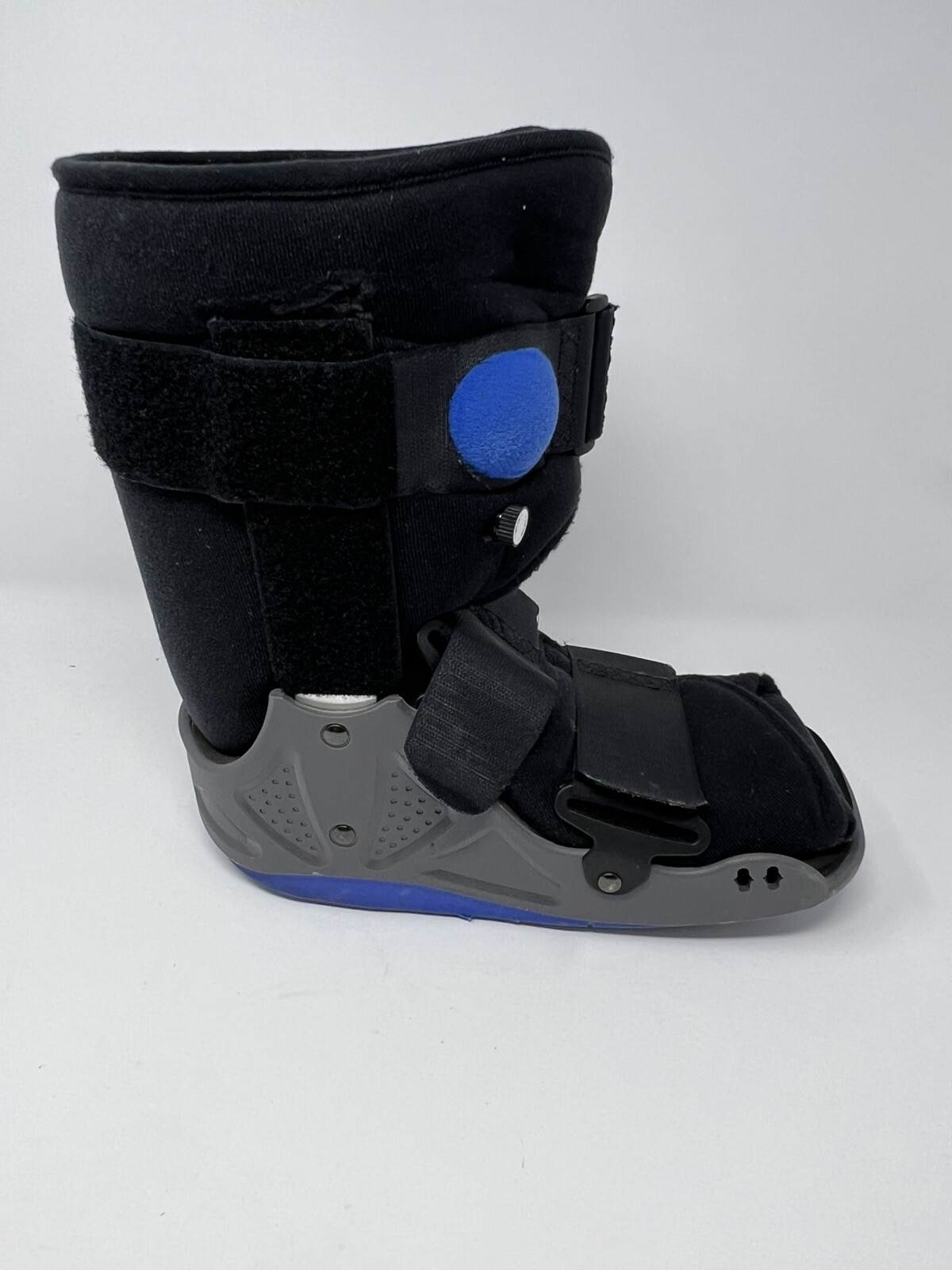 Townsend Thuasne Walking Boot Medium | Black | Left