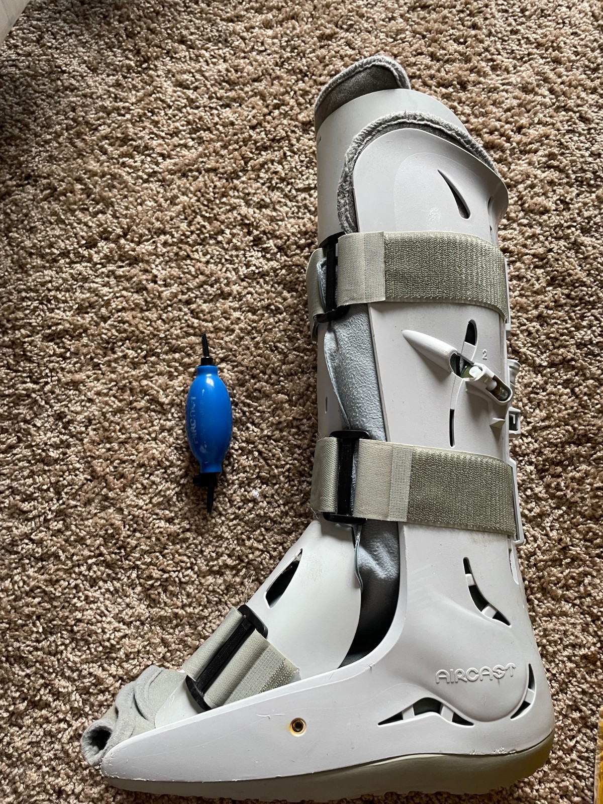 Aircast XP Walker with pump (Extra Pneumatic) Walker Boot Large 01P-L
