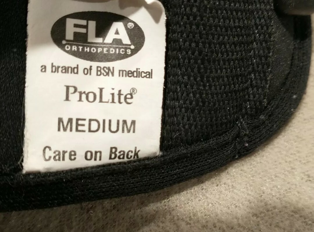FLA Orthopedics Prolite 9″ Wrist Splint Black Right hand Size Medium