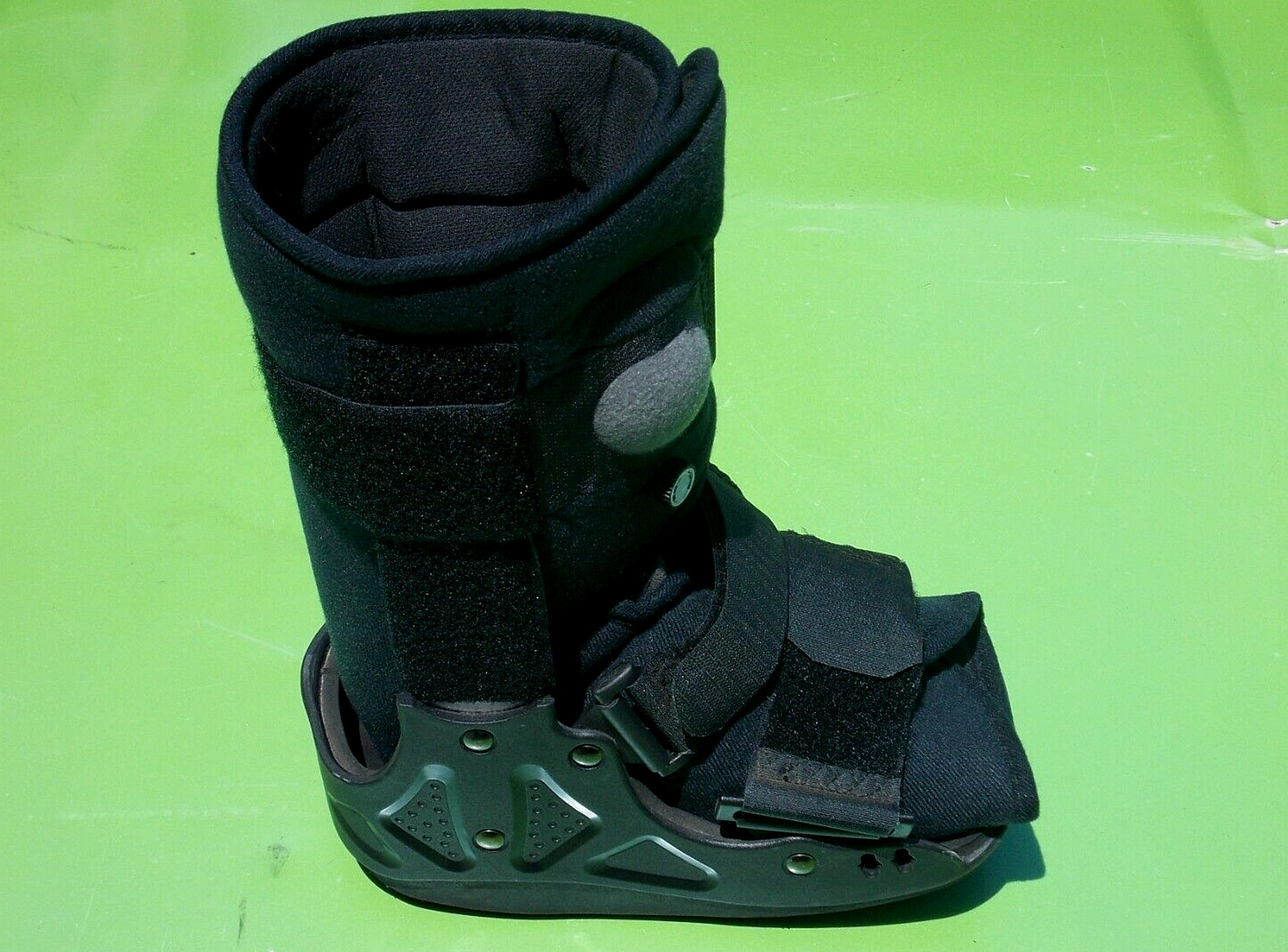 TOP SHELF ORTHOPEDICS AIR PUMP WAKING BOOT SIZE X-SMALL 4 FOOT & ANKLE FRACTURES