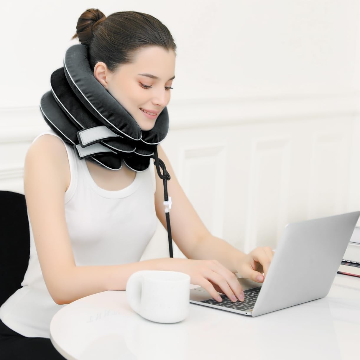 S Cervical Neck Traction Device for Pain Relief – Inflatable P. Black