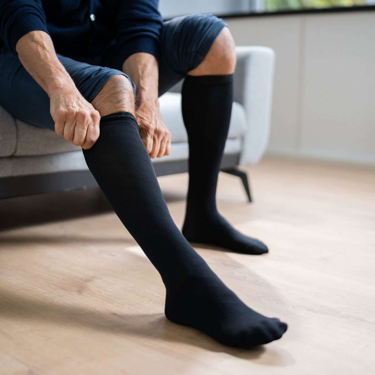 Plus Size Compression Socks Stockings Men Women Knee High Medical Relief 3XL/4XL