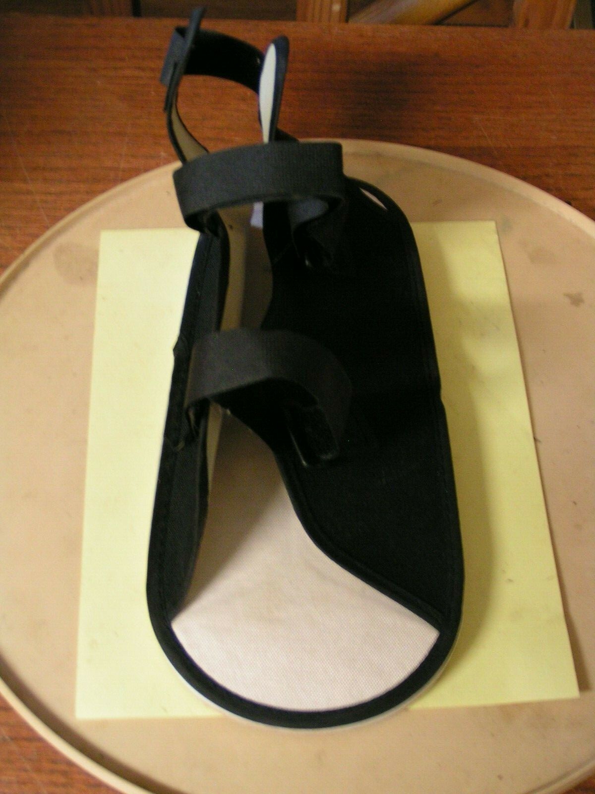 PROTECTIVE LEG CAST FOOT PAD – HOOK/LOOOP STRAPS – BLACK – LIGHTLY USED