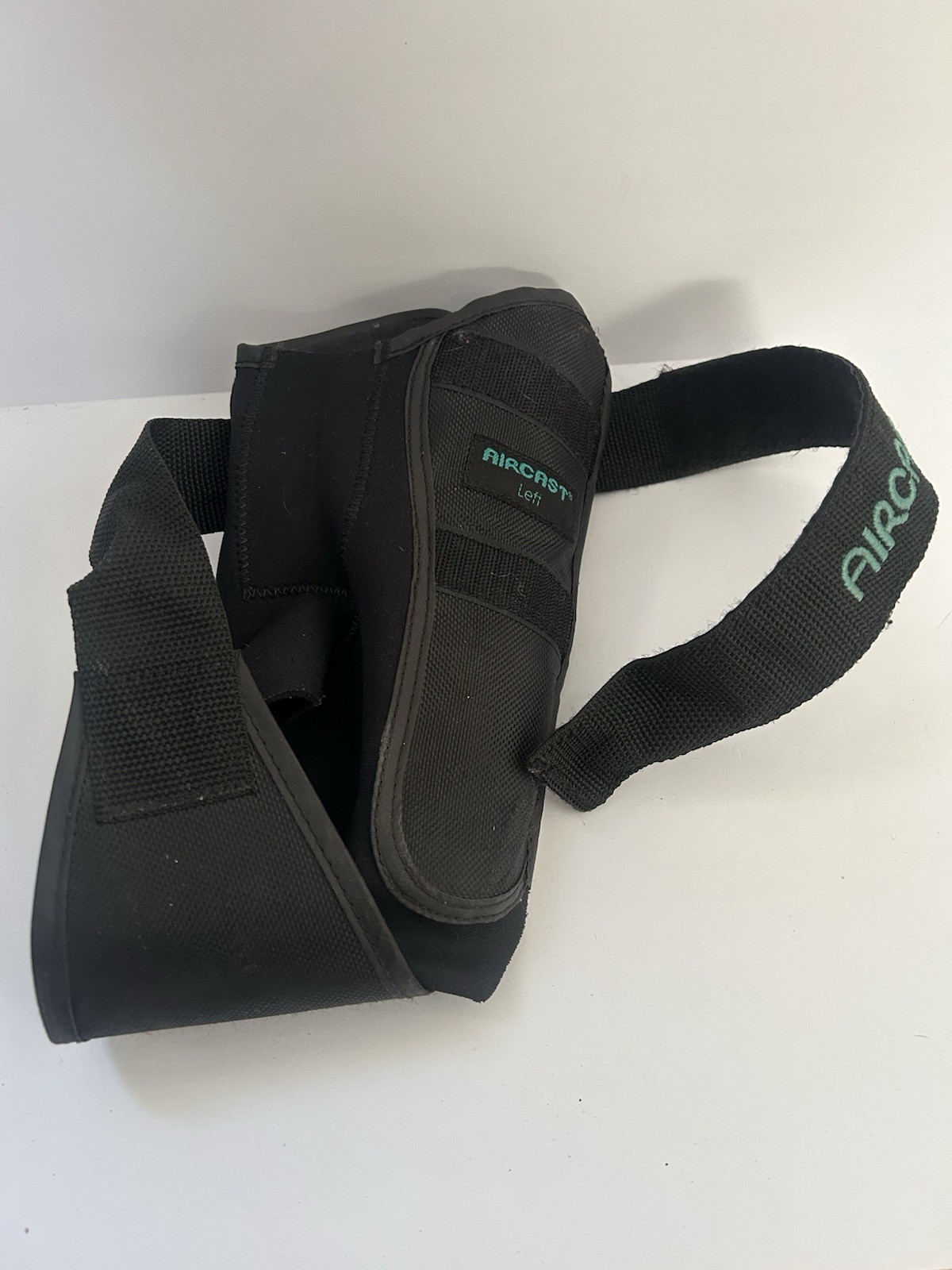 Aircast AirSport Left Ankle Support Brace Large, Black Ankle Sprain