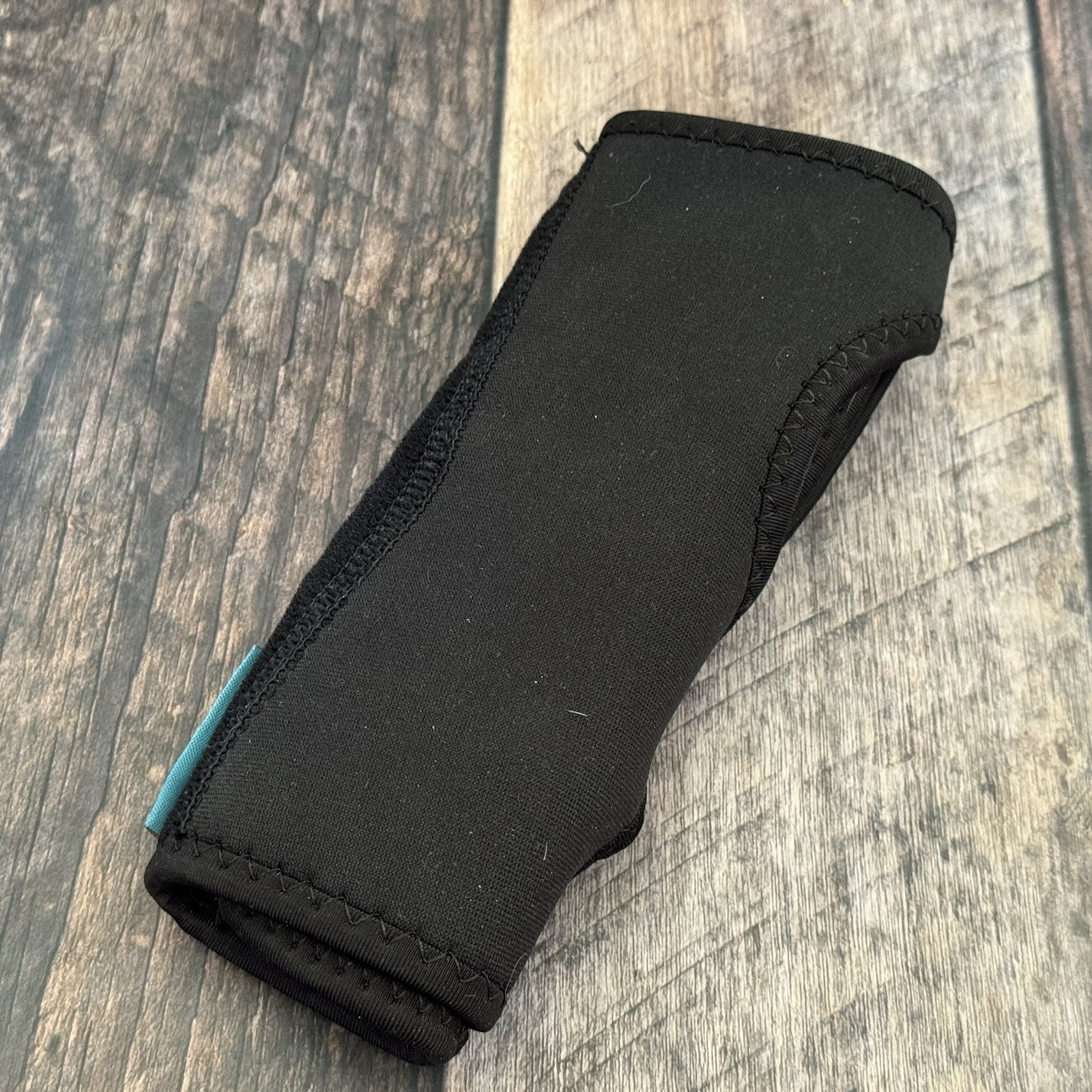 ComfyBrace Night Wrist Sleep Support Brace Fits Both Hands Cushioned to Help