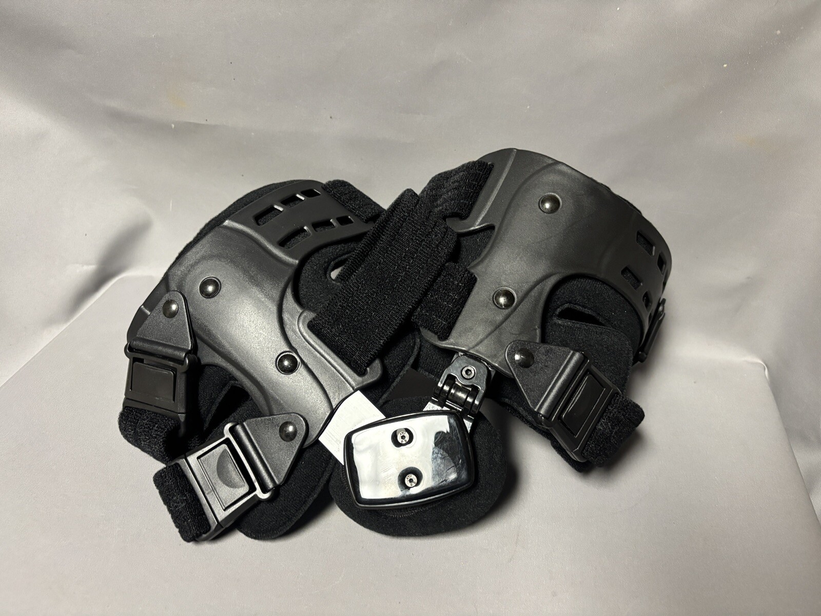 ISO Preferred Black KOA ROM Hinge Right Knee Brace KN207SR Size UNI/RT