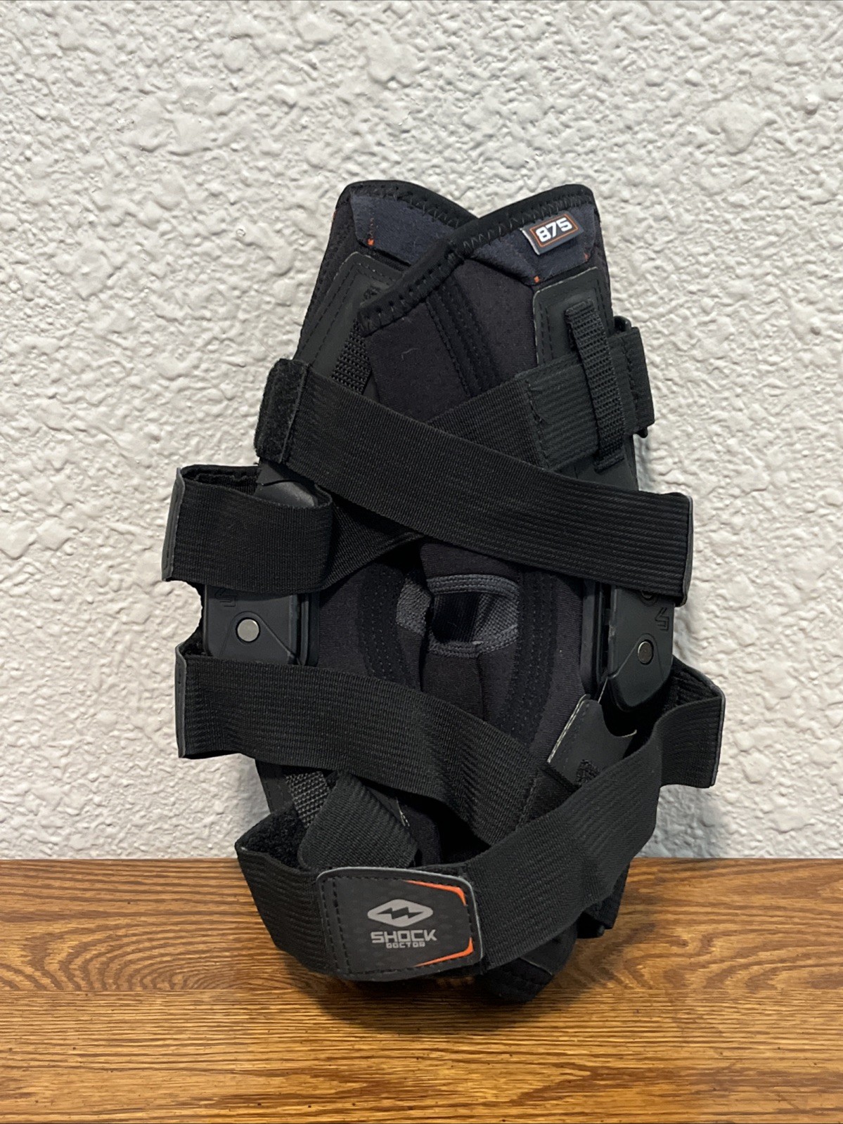 Shock Doctor 875 Ultra Knee Support w/Bilateral Hinges Size Large Black