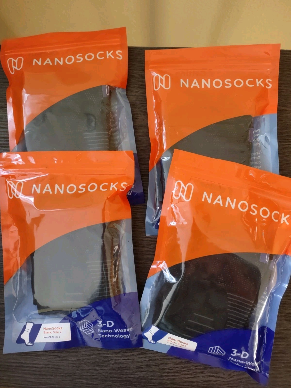 LOT OF 4 NANOSOCKS 3D Nano-Weave Compression Socks Size 2 NANOMX-BK-2