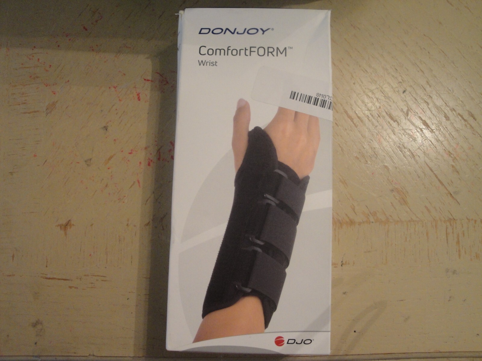 DonJoy ComfortFORM Adjustable Wrist Brace – Right Hand Small Black #F7